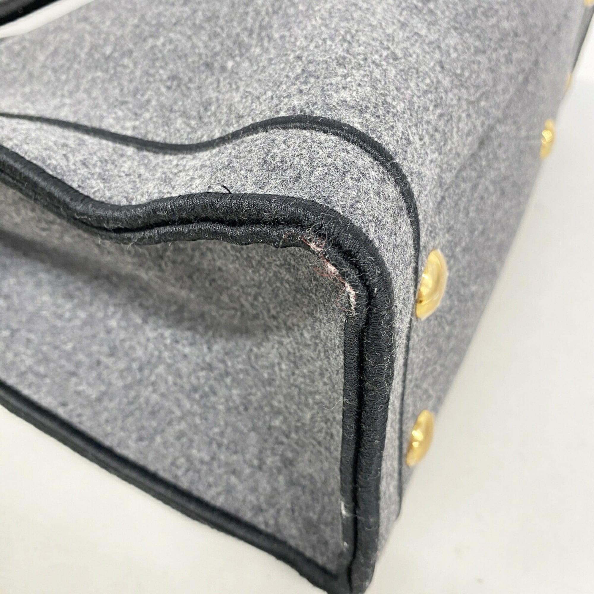 Fendi Gray Felt Tote Bag (Pre-Owned)