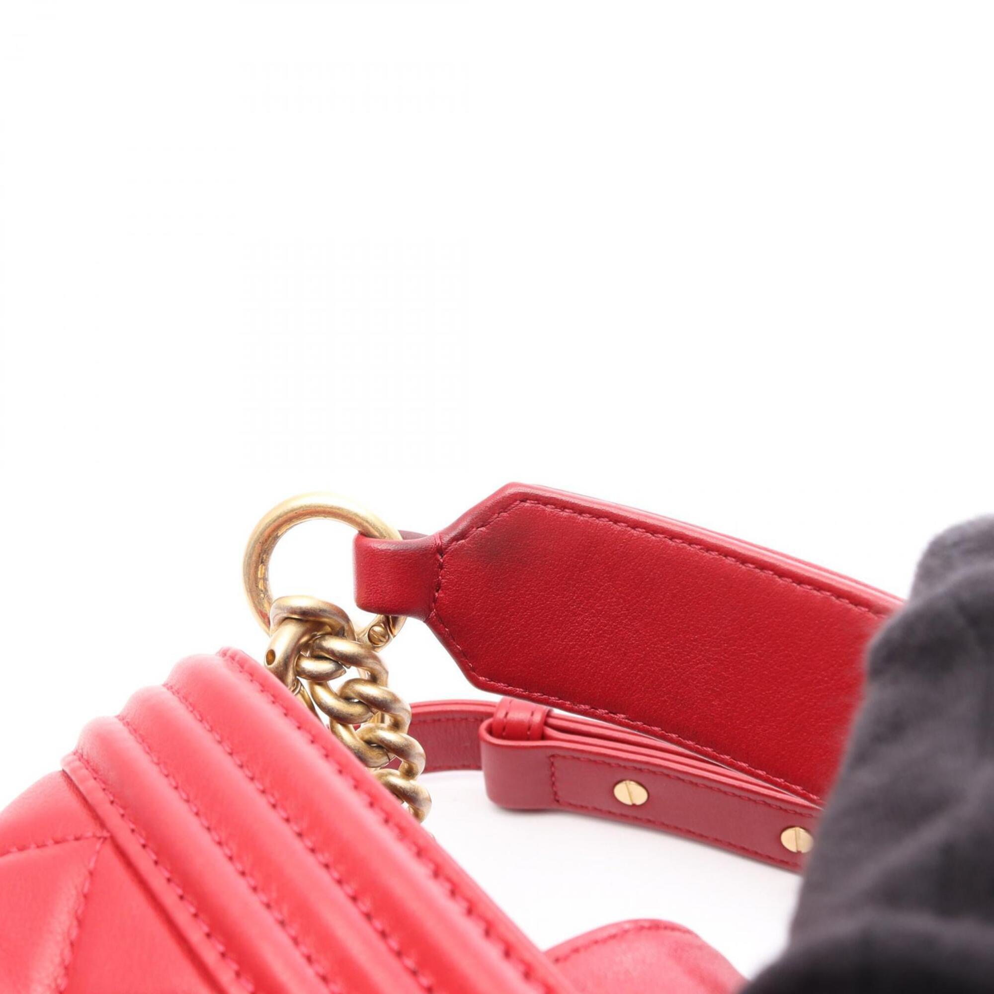 Chanel Red Color Leather Handbag Shoulder Bag (Pre-Owned)