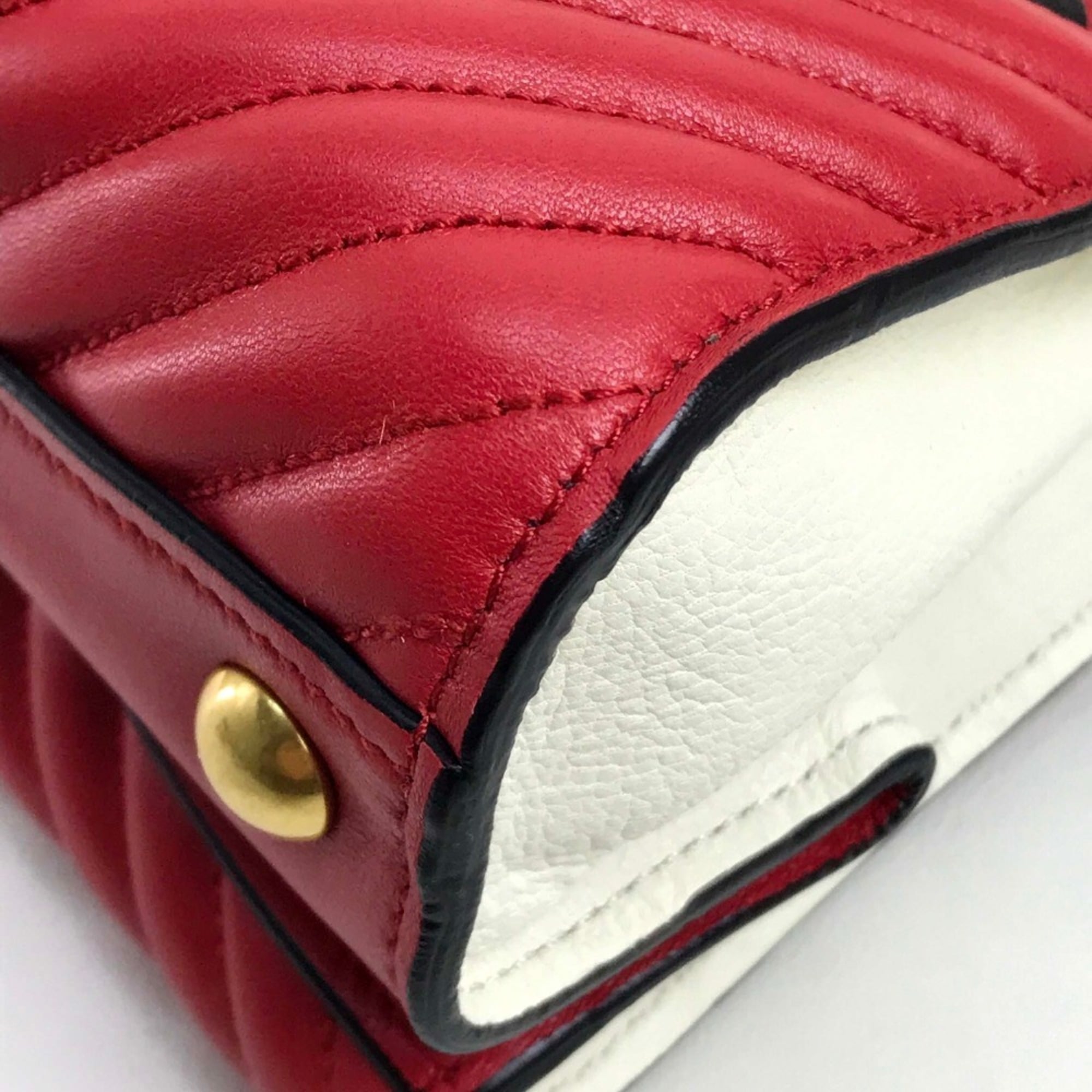 Miu Miu Matelasse Red Color White Handbag Shoulder Bag (Pre-Owned)