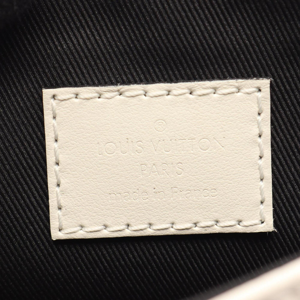 Louis Vuitton Ivory Leather Fanny Pack (Pre-Owned)