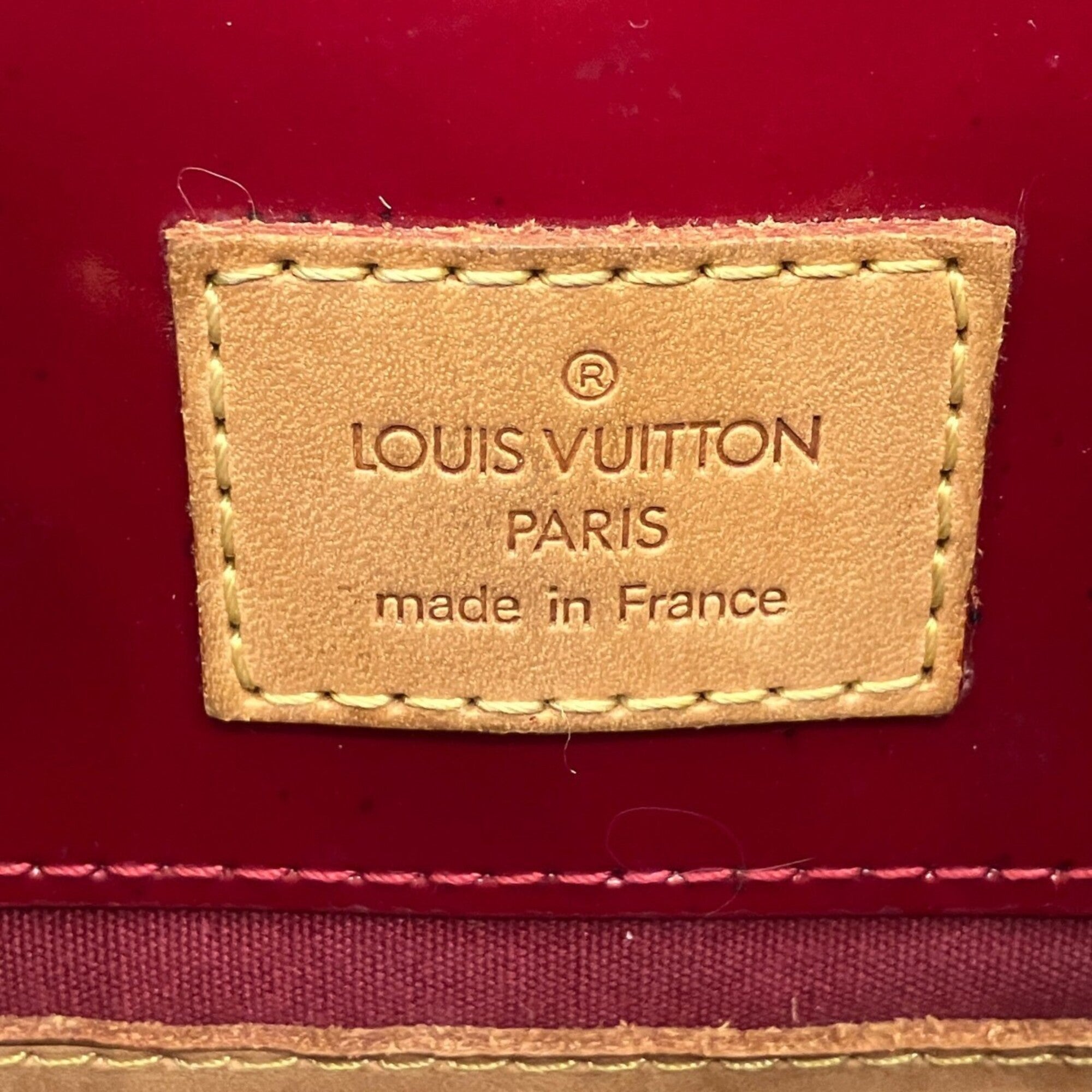 Louis Vuitton Red Color Vernis Leather Handbag (Pre-Owned)