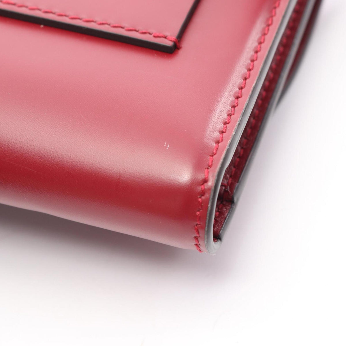 Salvatore Ferragamo Red Color Leather Shoulder Bag (Pre-Owned)