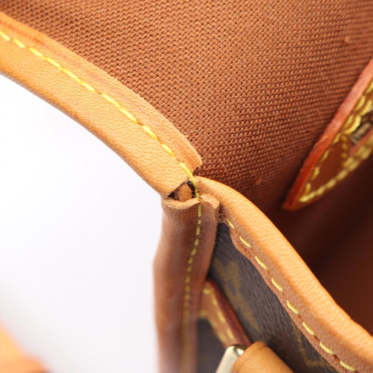 Louis Vuitton Brown Coated Canvas Leather Handbag Shoulder Bag (Pre-Owned)