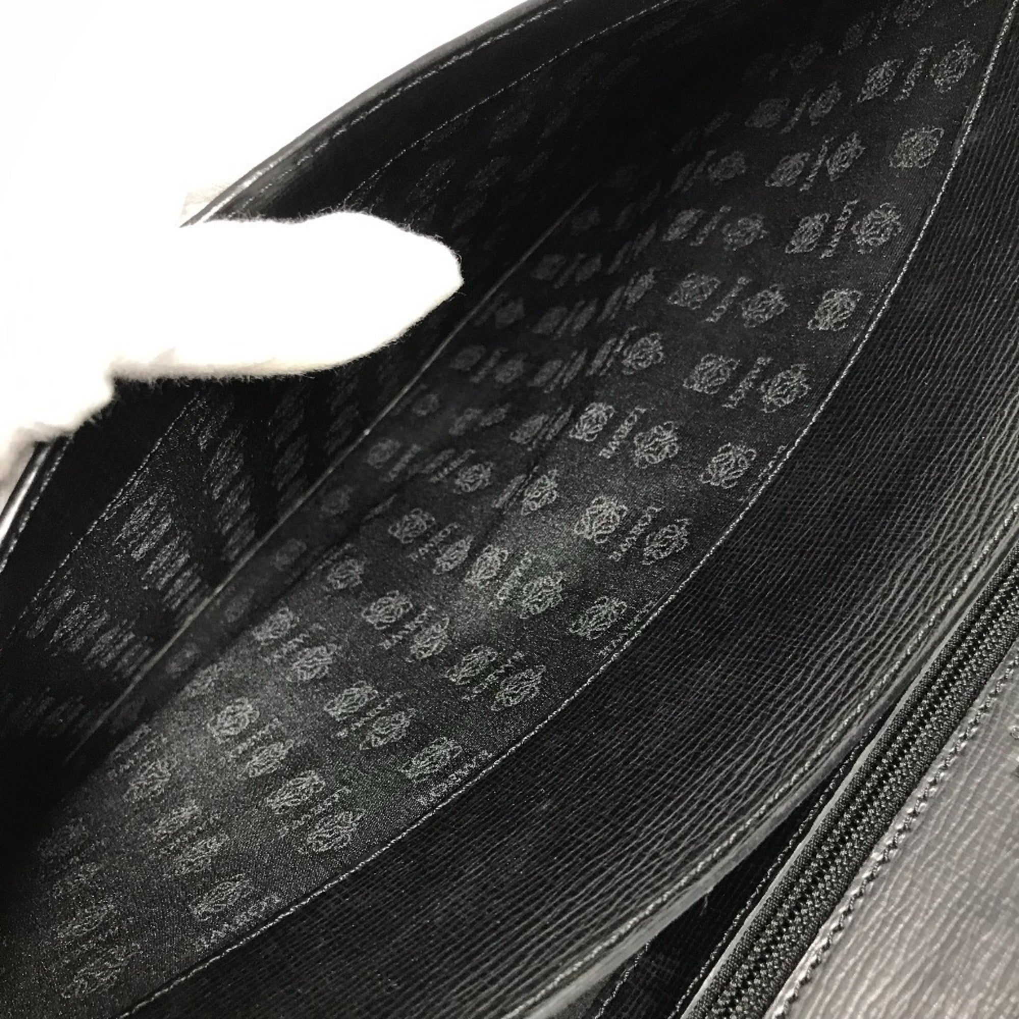 Loewe Black Leather Briefcase Handbag (Pre-Owned)