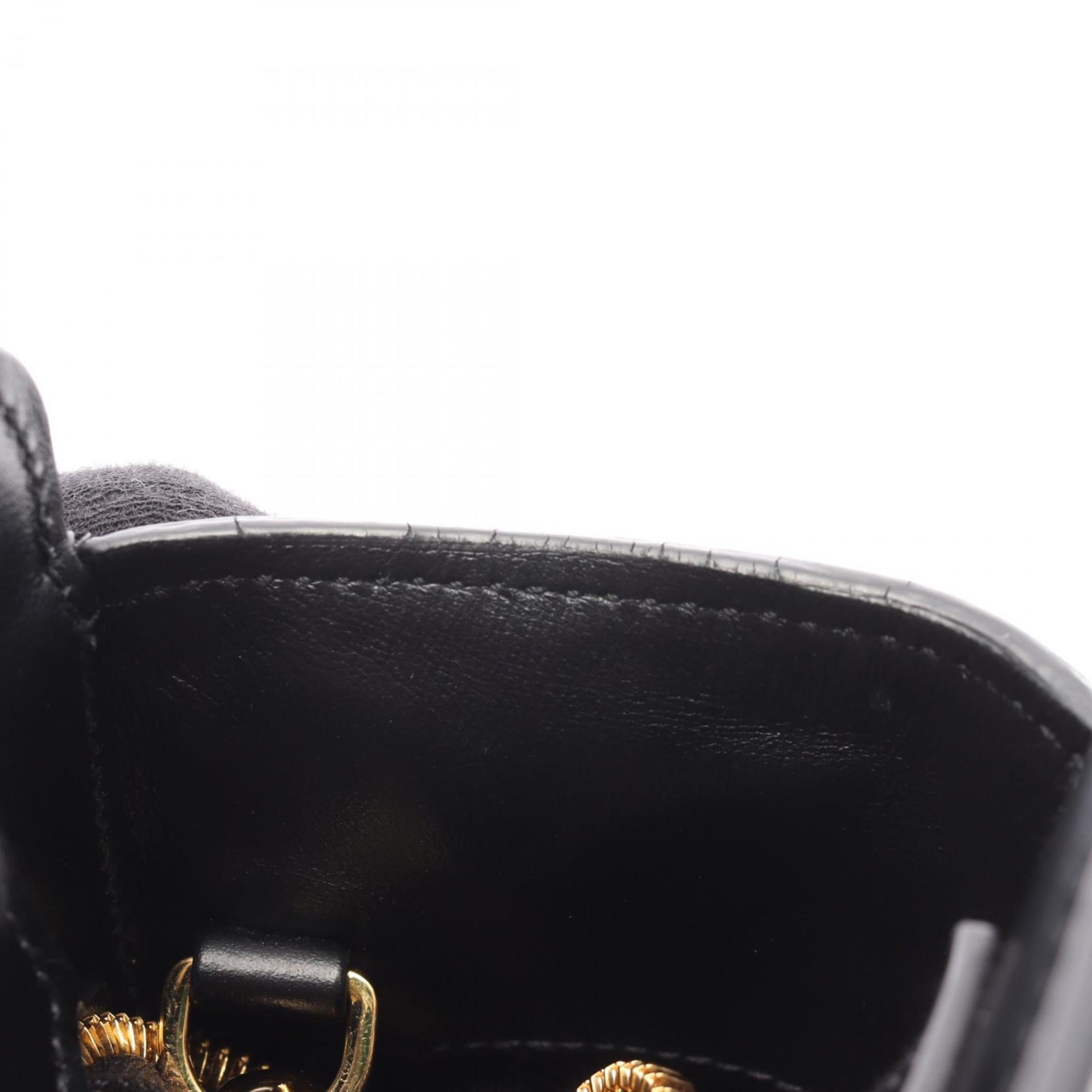 Prada Black Saffiano Handbag (Pre-Owned)
