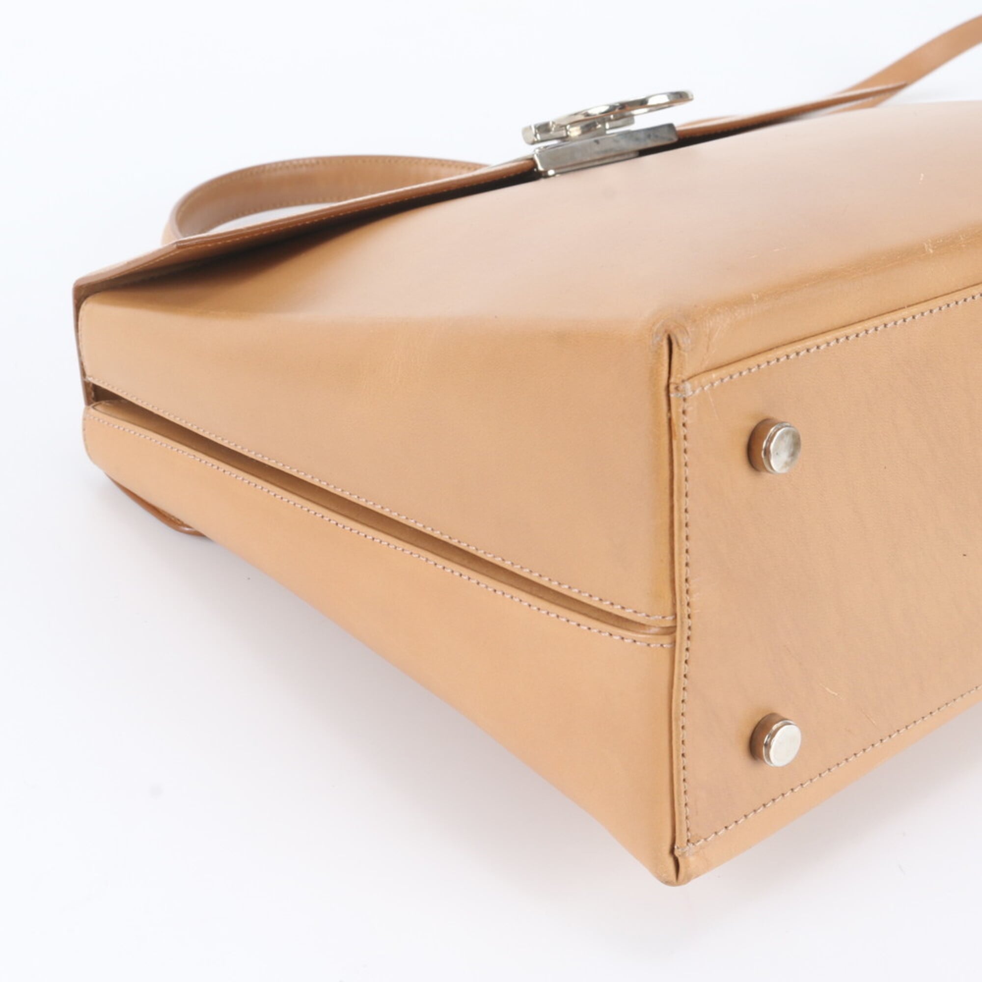 Salvatore Ferragamo Beige Leather Handbag Shoulder Bag (Pre-Owned)
