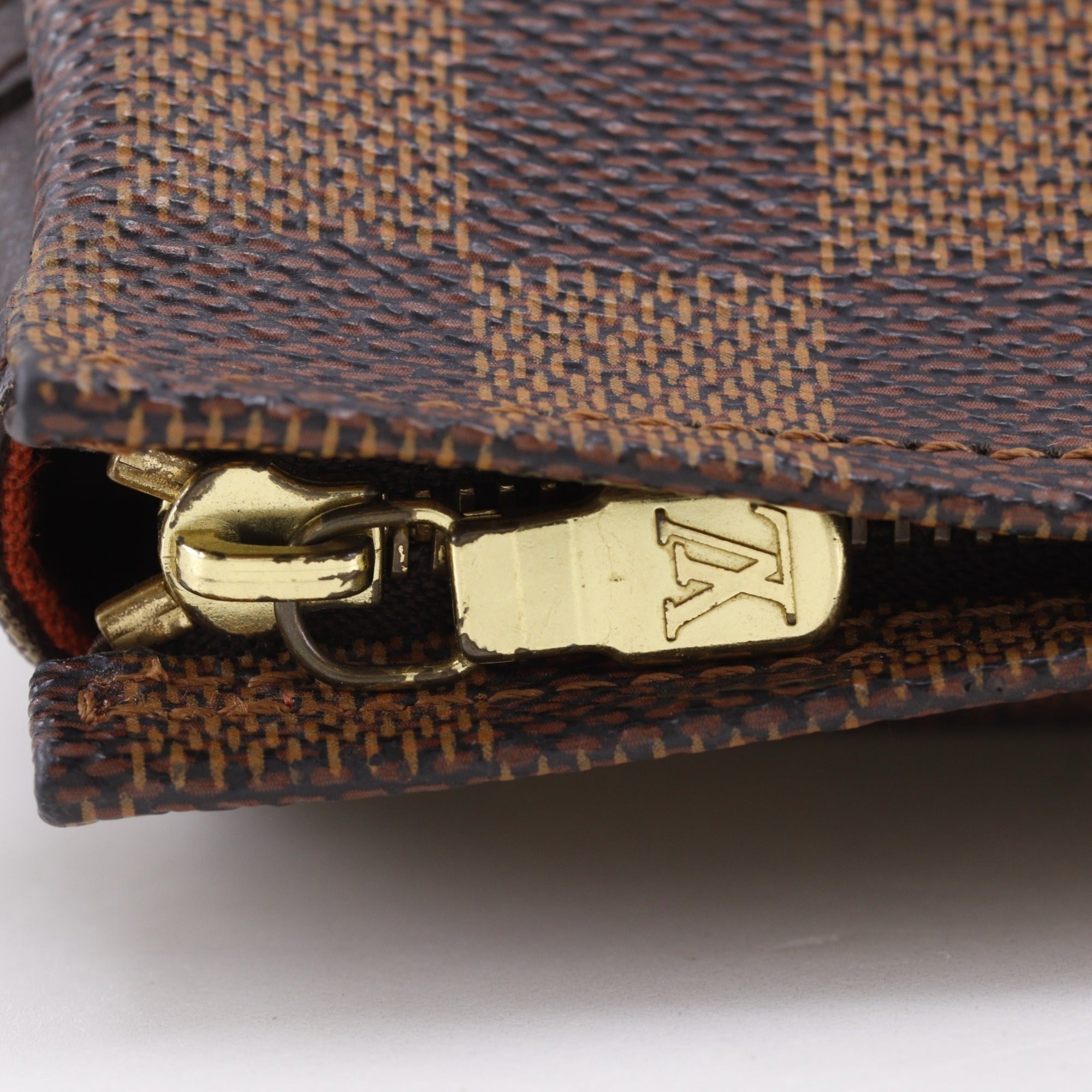 Louis Vuitton Brown Damier Canvas Pouch (Pre-Owned)