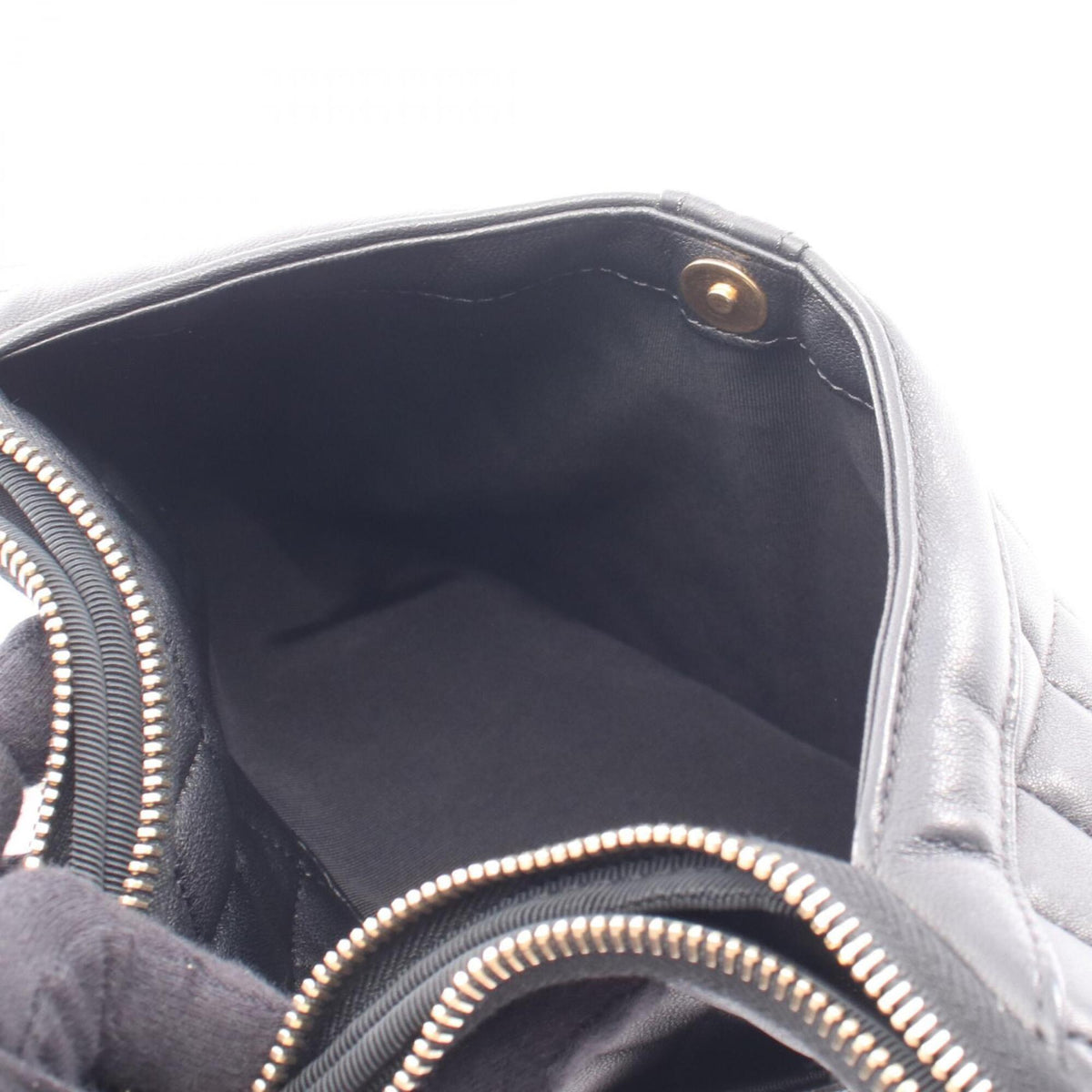 Chanel Black Leather Handbag Shoulder Bag (Pre-Owned)