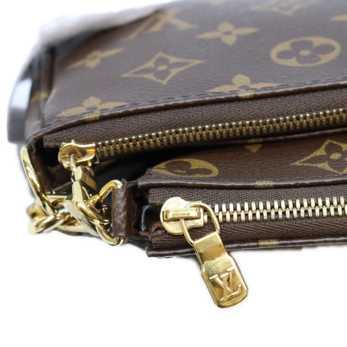 Louis Vuitton Brown Monogram Shoulder Bag (Pre-Owned)