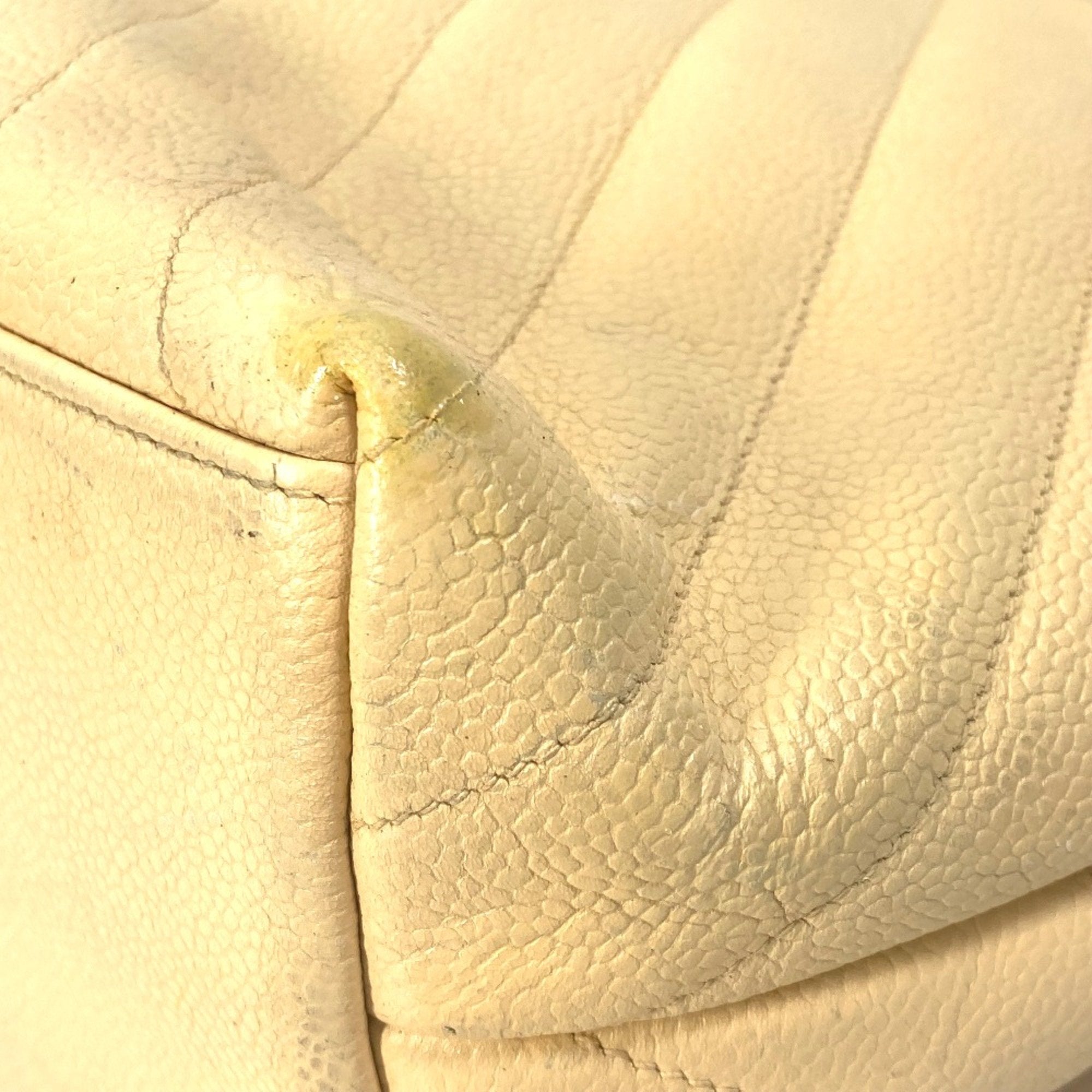 Chanel Yellow Leather Shoulder Bag (Pre-Owned)