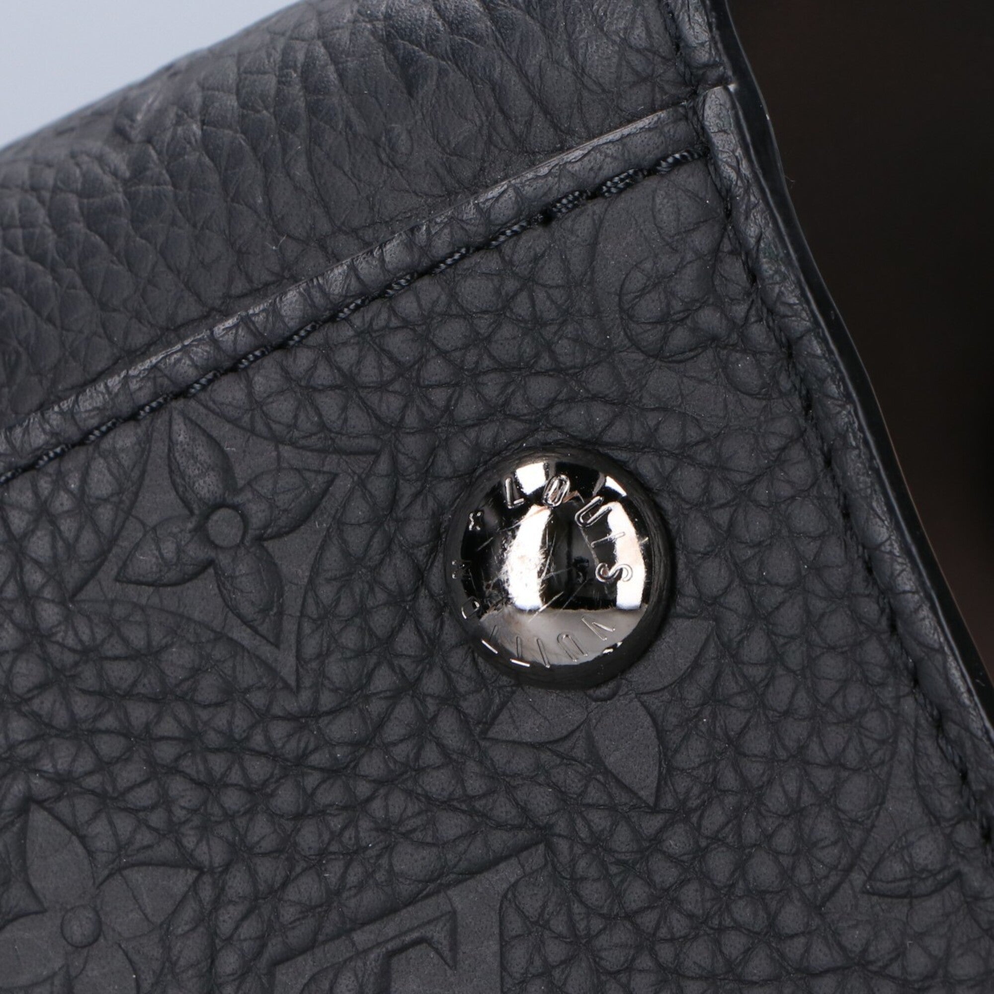 Louis Vuitton Black Leather Tote Bag (Pre-Owned)