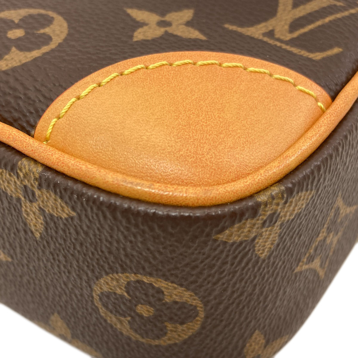 Louis Vuitton Monogram Monogram Shoulder Bag (Pre-Owned)