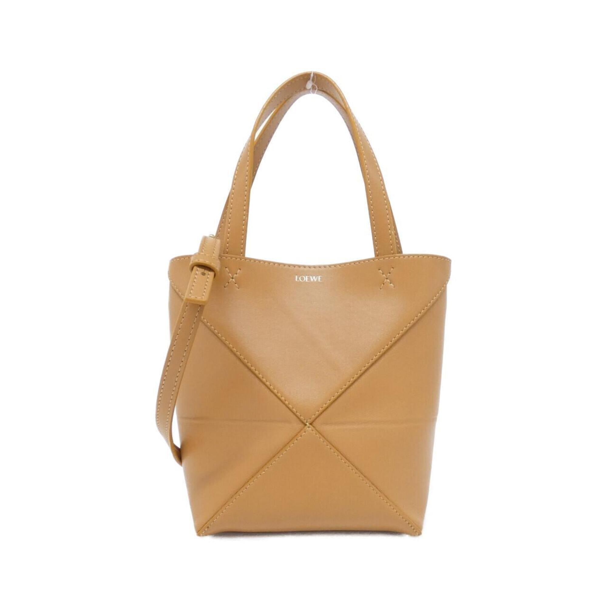 Loewe Beige Leather Handbag (Pre-Owned)