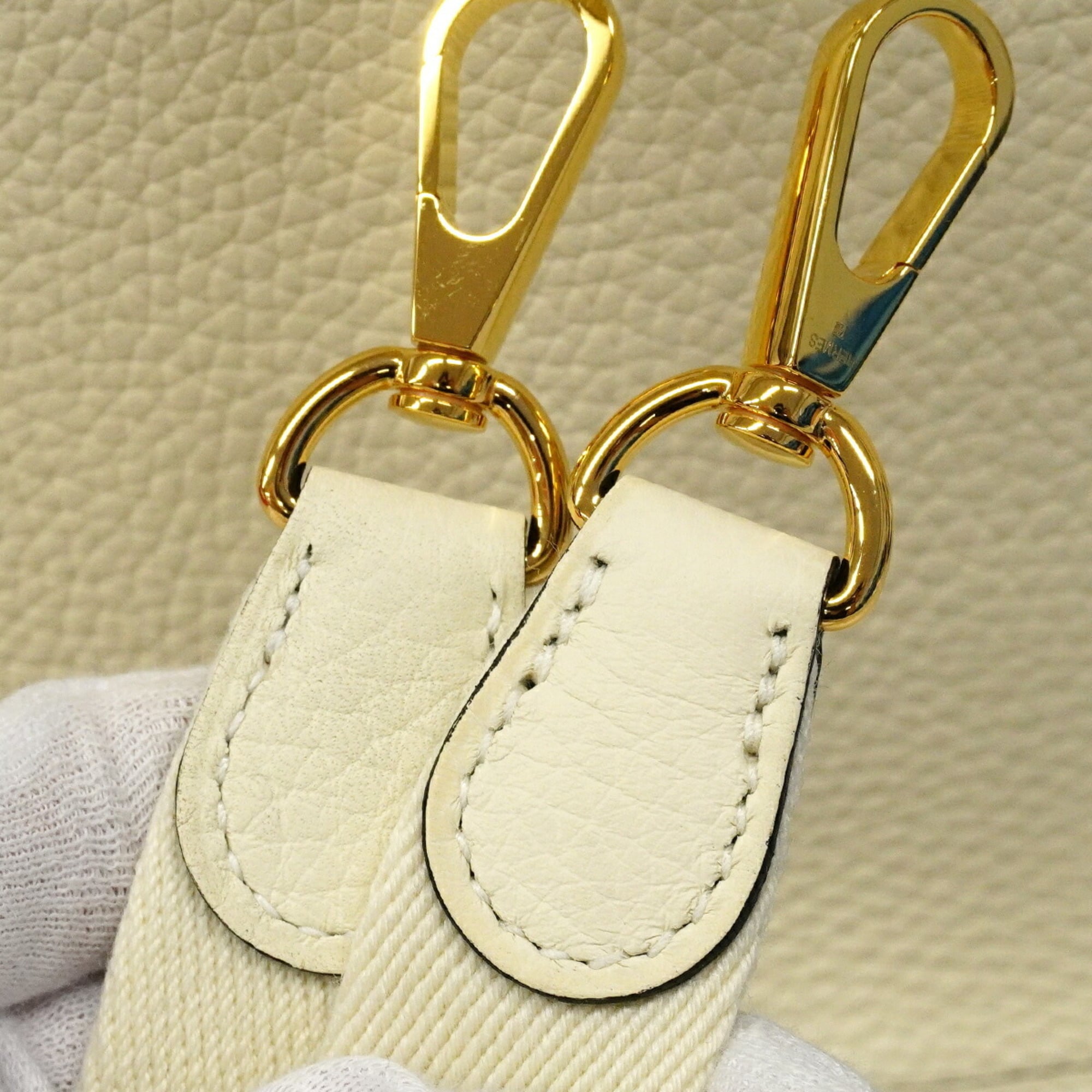 Hermes Cream Taurillon Clemence Leather Shoulder Bag (Pre-Owned)