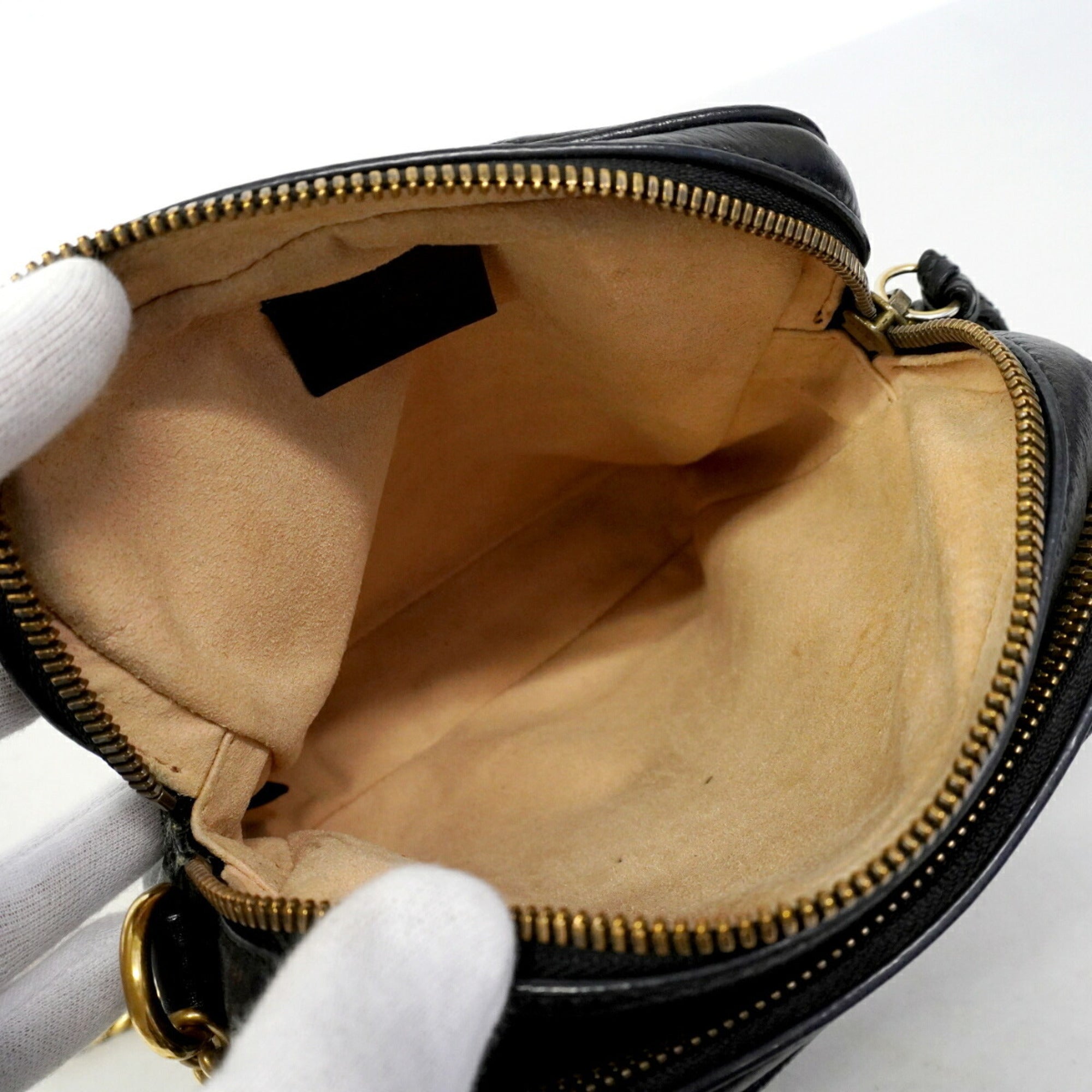 Gucci Black Leather Shoulder Bag (Pre-Owned)