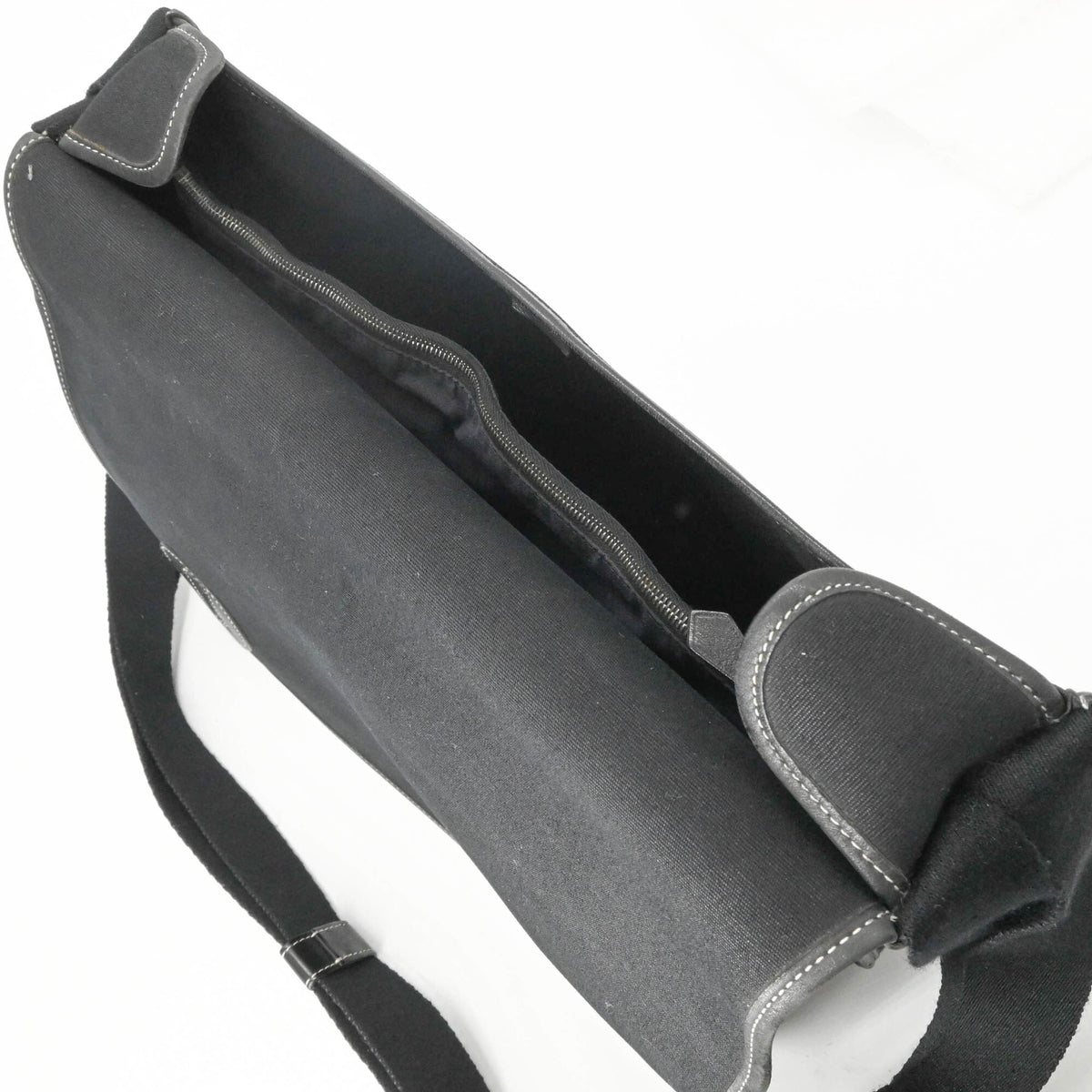 Hermes Buenaventura Black Toile H Leather Messenger Bag Shoulder Bag (Pre-Owned)