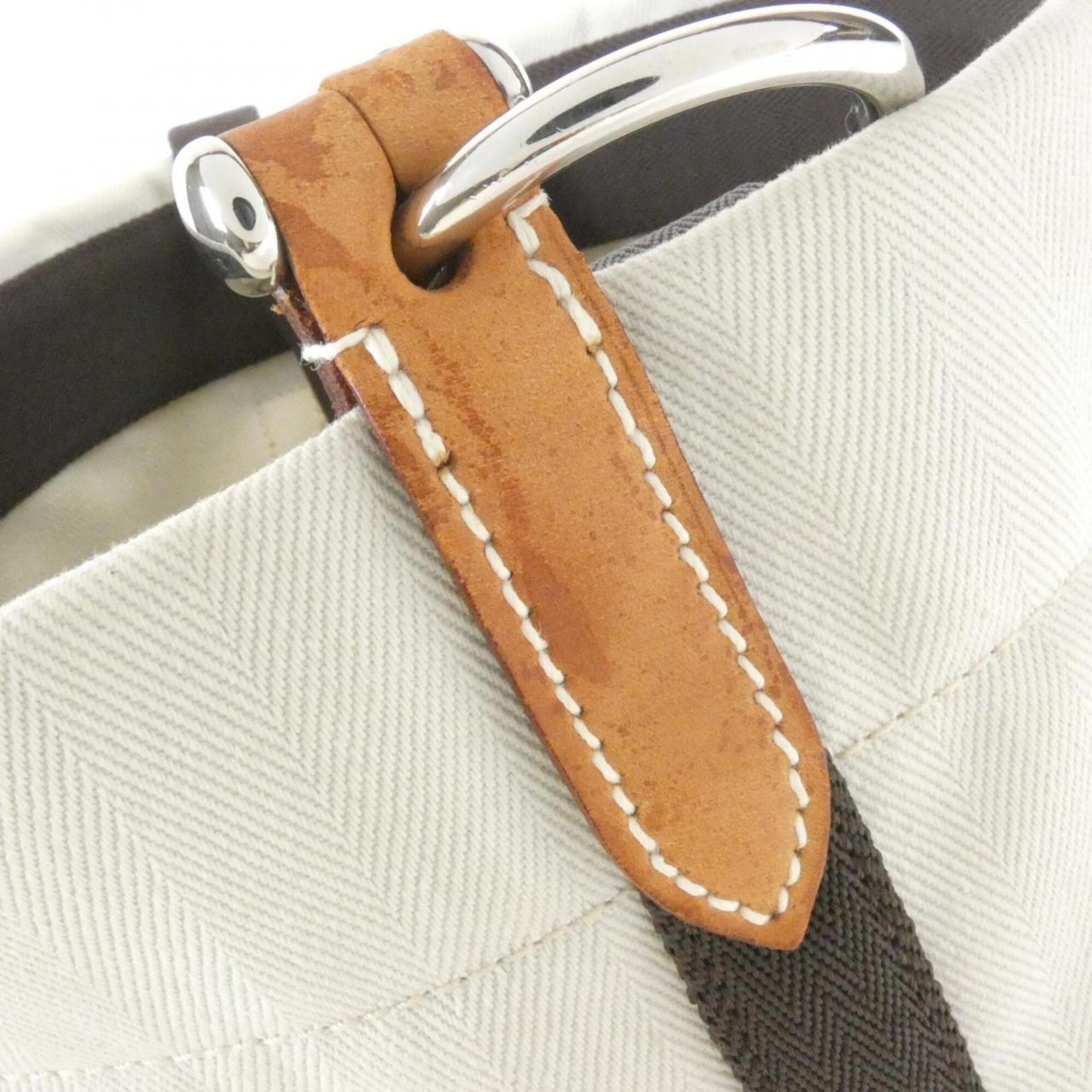 Hermes White Toile Chevron Shoulder Bag (Pre-Owned)