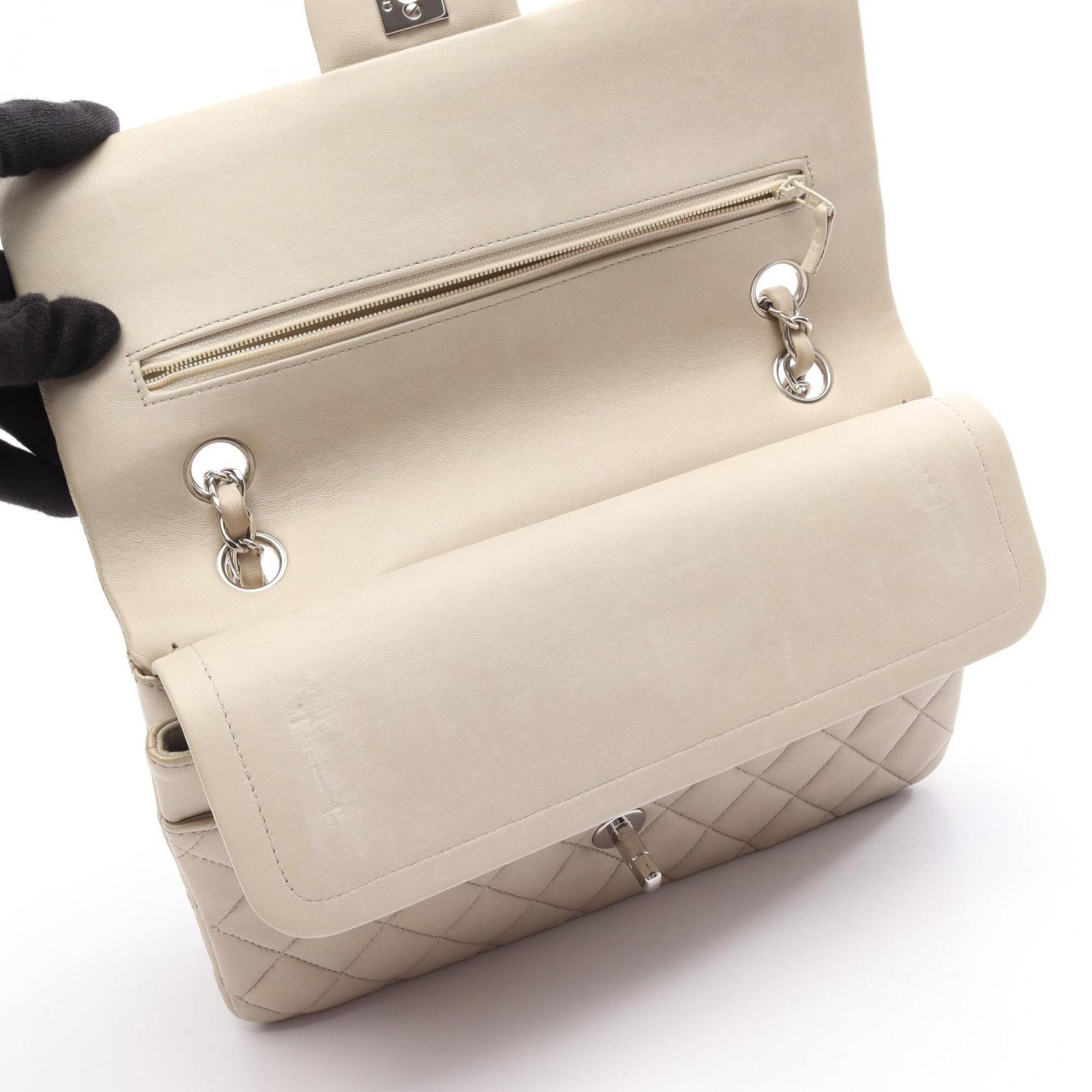 Chanel Gray Leather Handbag Shoulder Bag (Pre-Owned)