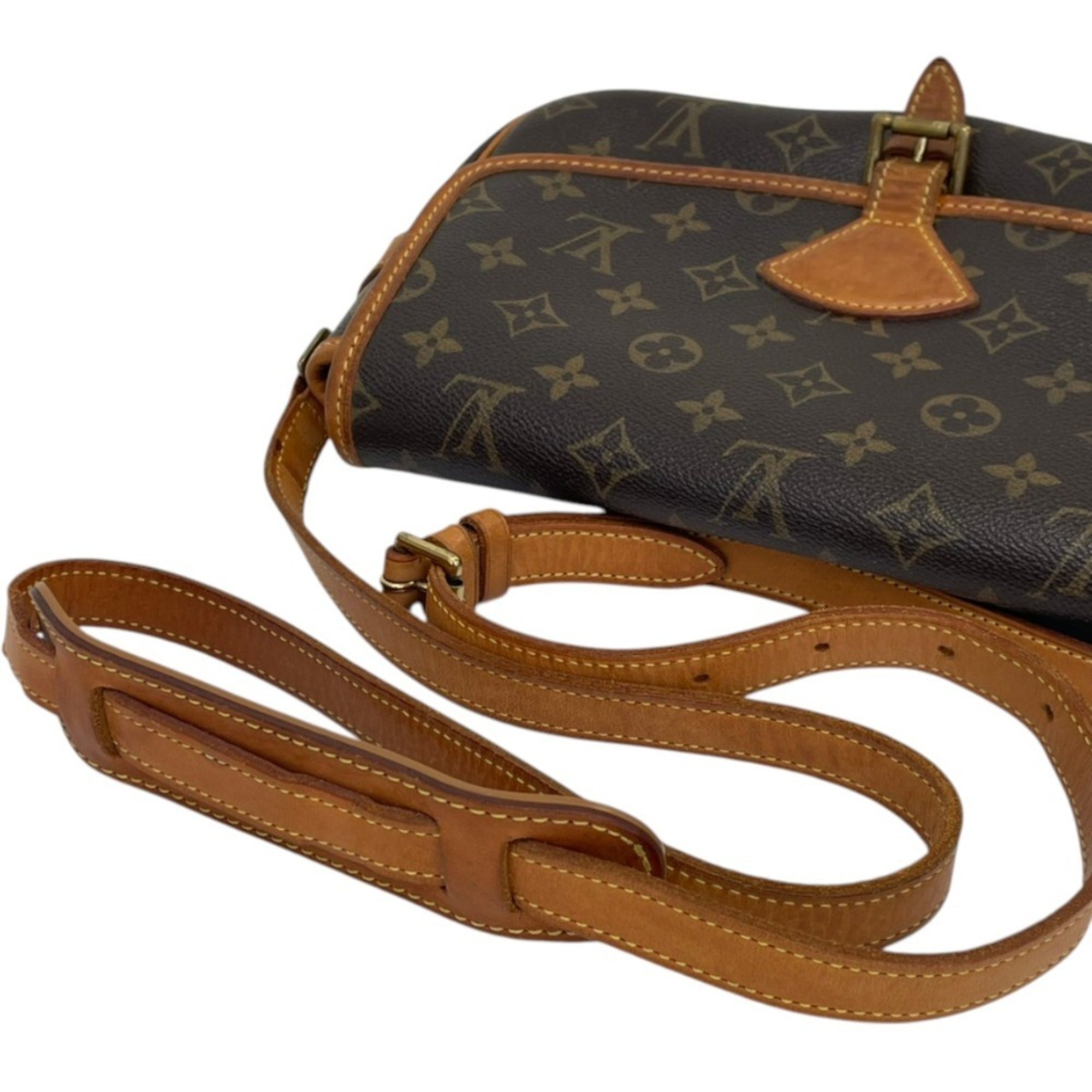 Louis Vuitton Monogram Brown Monogram Shoulder Bag (Pre-Owned)