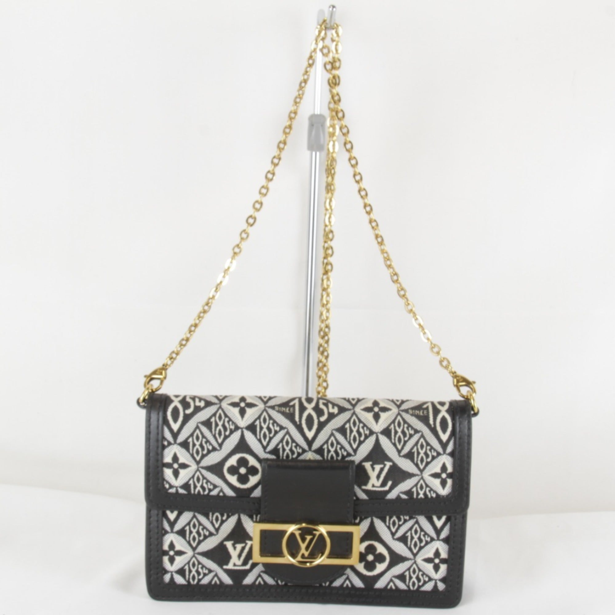 Louis Vuitton Black Canvas Leather Shoulder Bag (Pre-Owned)