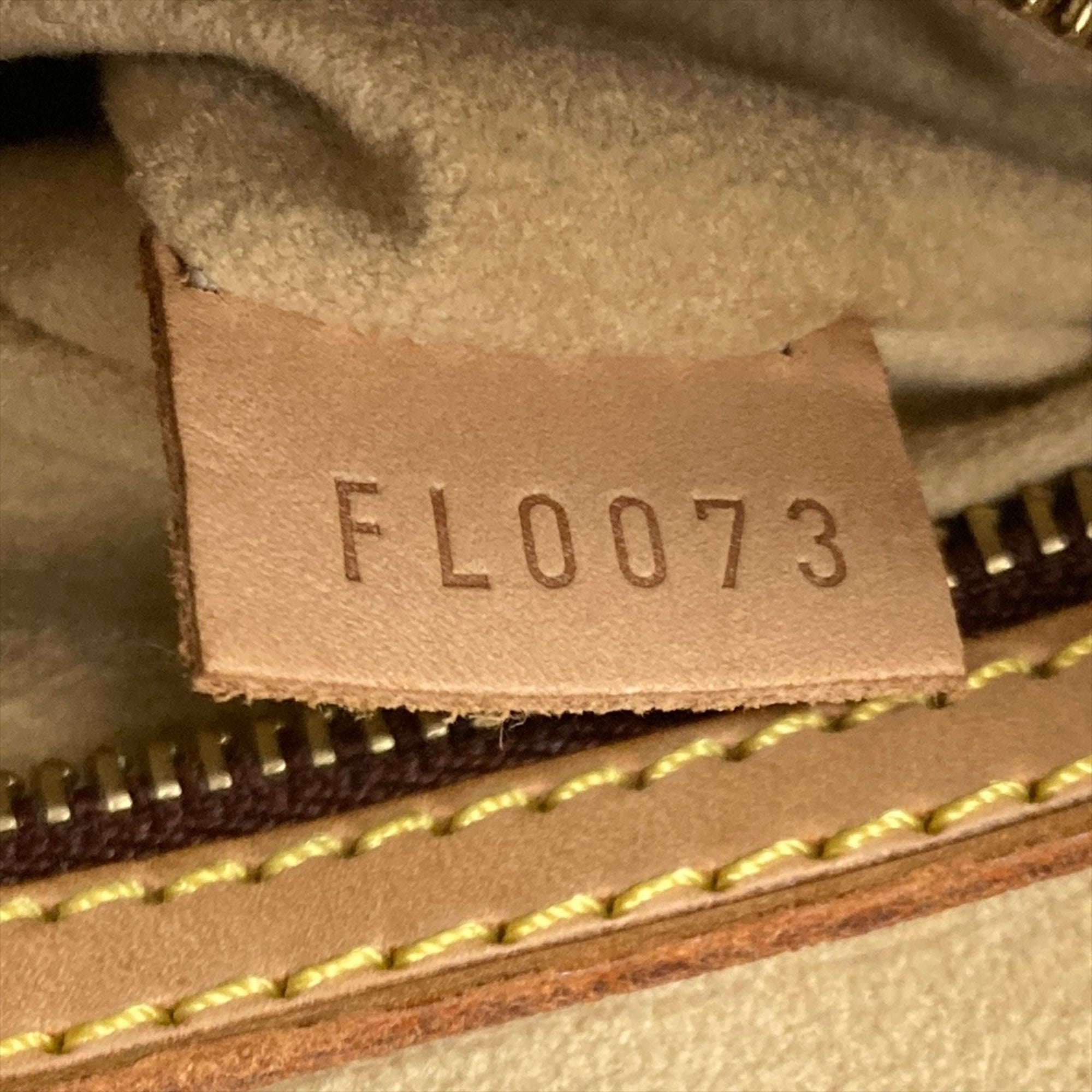 Louis Vuitton Brown Monogram Canvas Shoulder Bag (Pre-Owned)