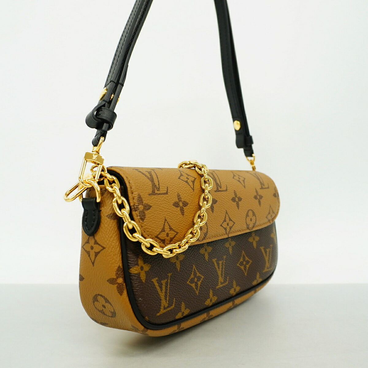 Louis Vuitton Brown Handbag (Pre-Owned)