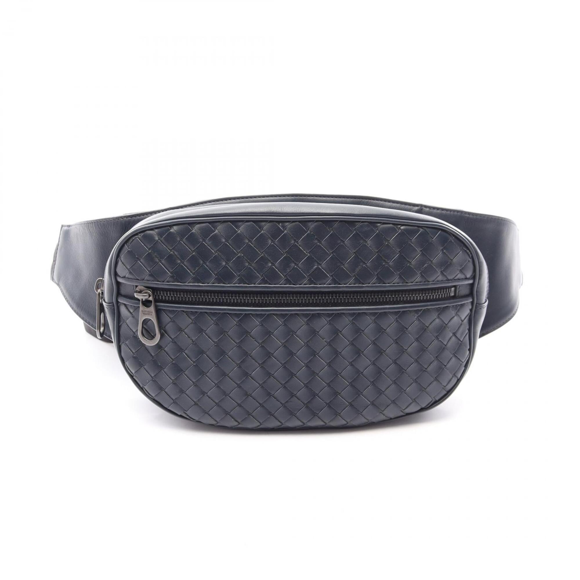 Bottega Veneta Navy Leather Fanny Pack Handbag (Pre-Owned)