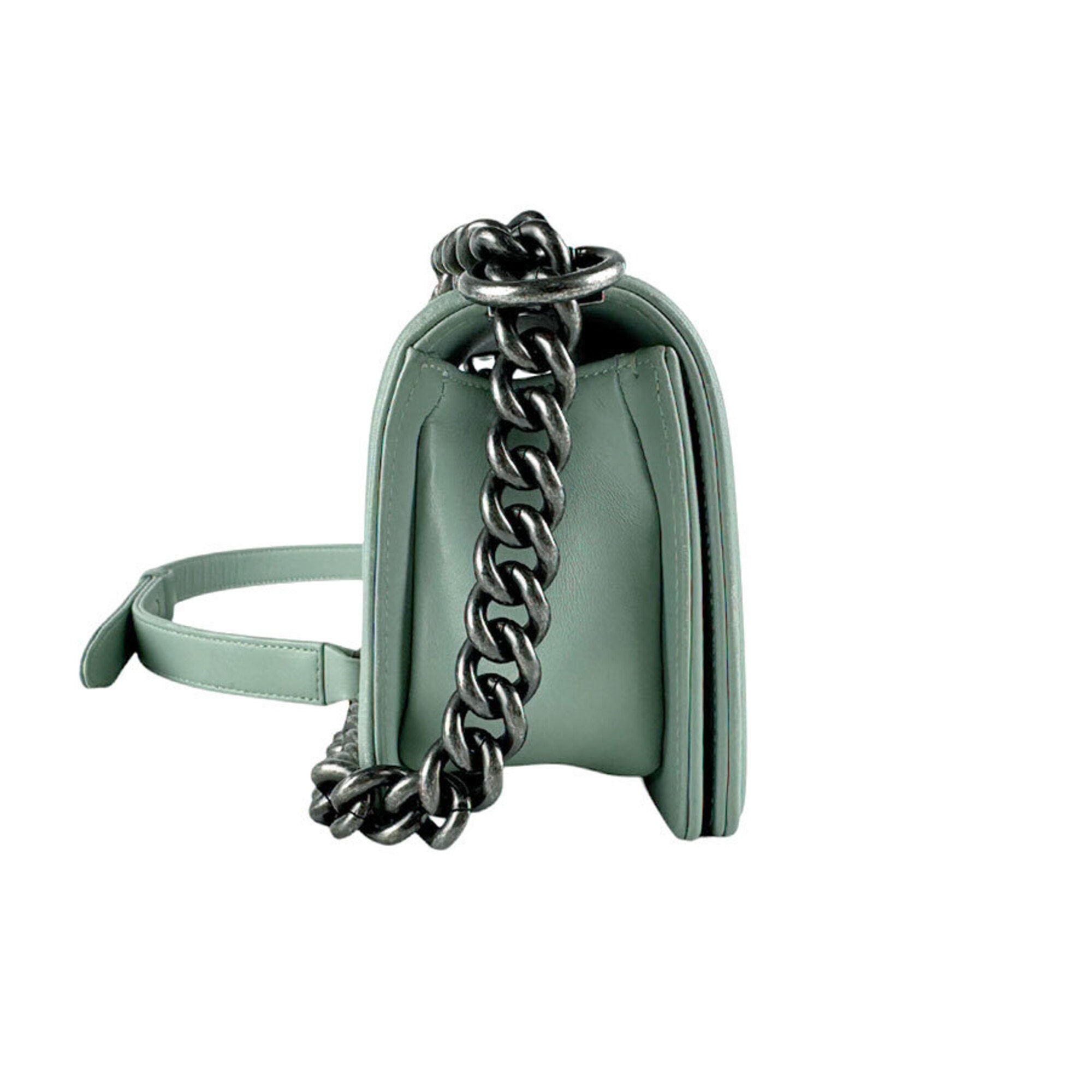 Chanel Green Leather Shoulder Bag (Pre-Owned)