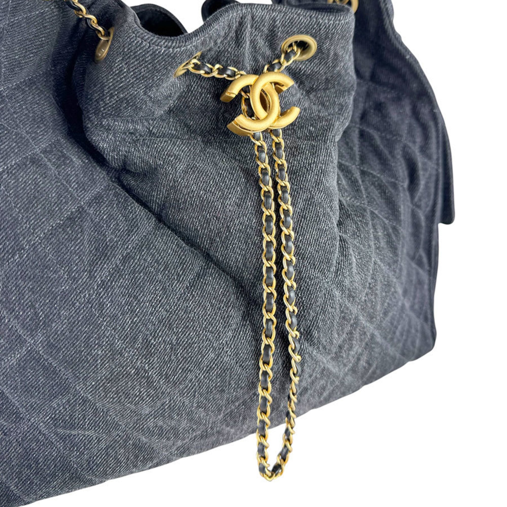 Chanel Black Denim Shoulder Bag (Pre-Owned)