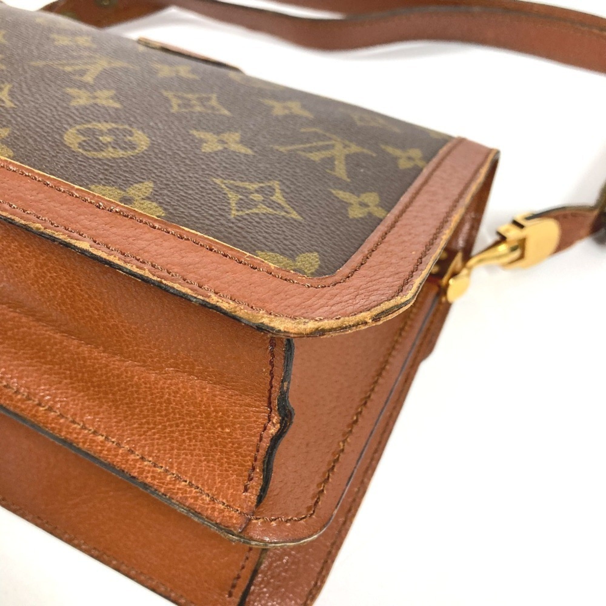 Louis Vuitton Brown Monogram Shoulder Bag (Pre-Owned)