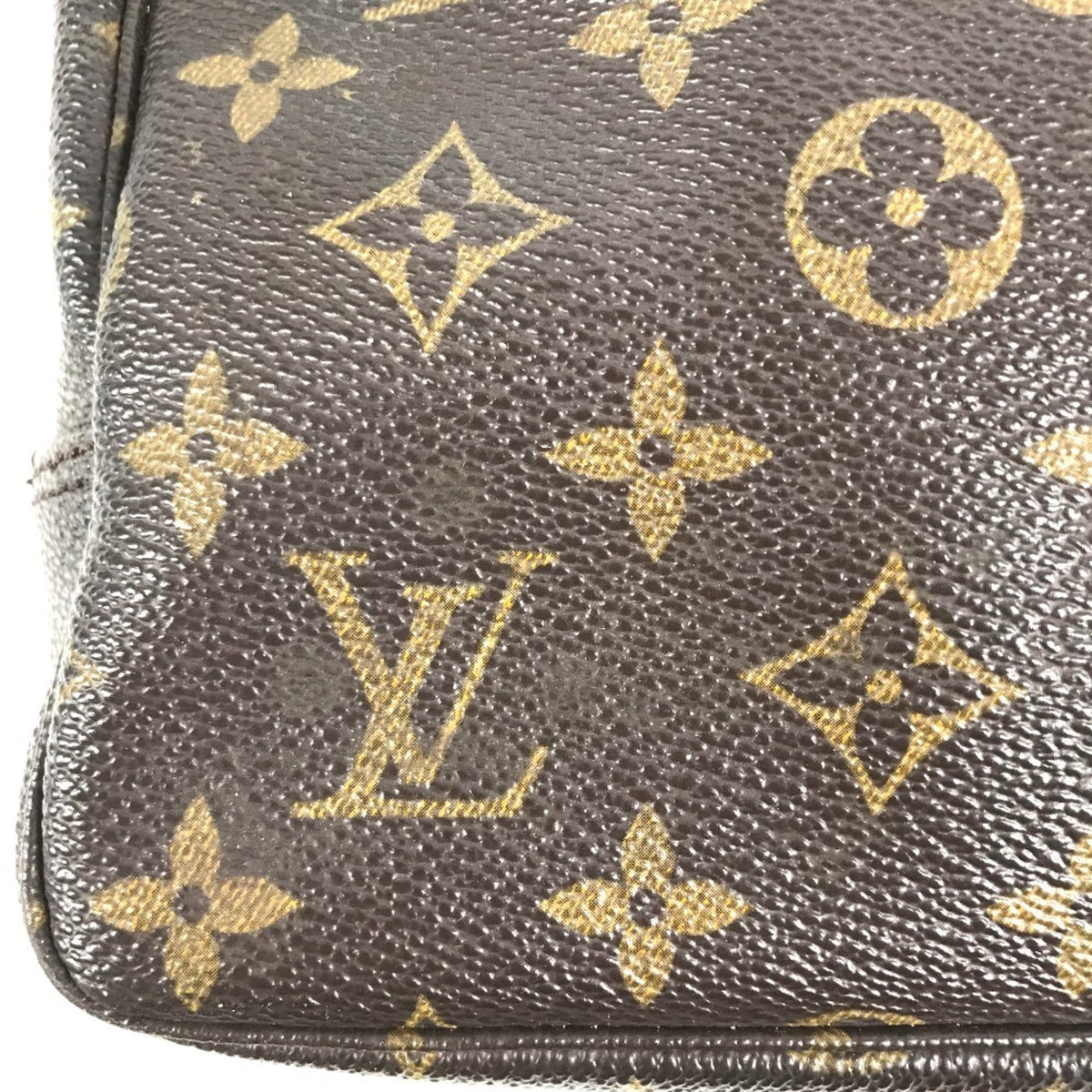 Louis Vuitton Monogram Brown Monogram Pouch (Pre-Owned)