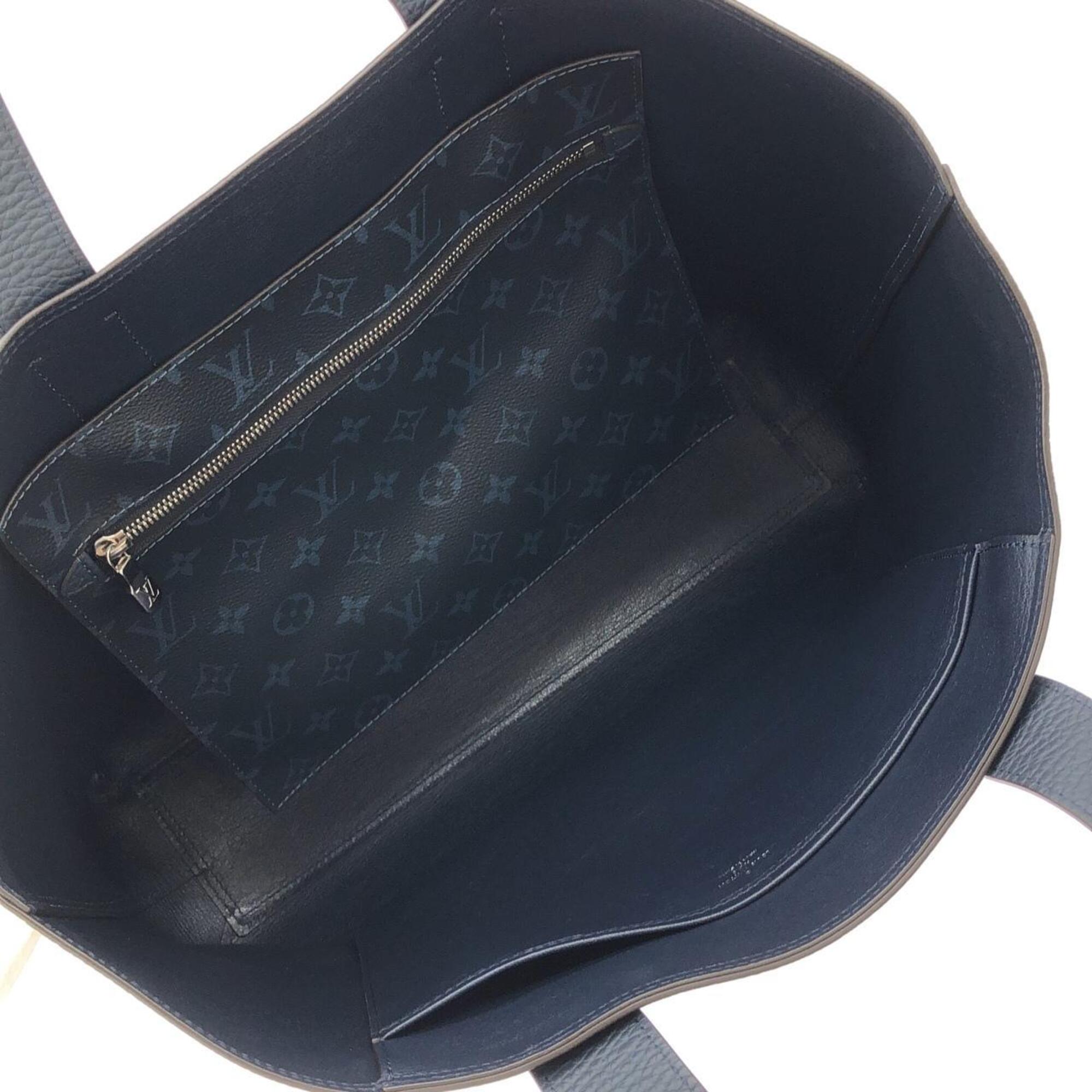 Louis Vuitton Navy Handbag (Pre-Owned)