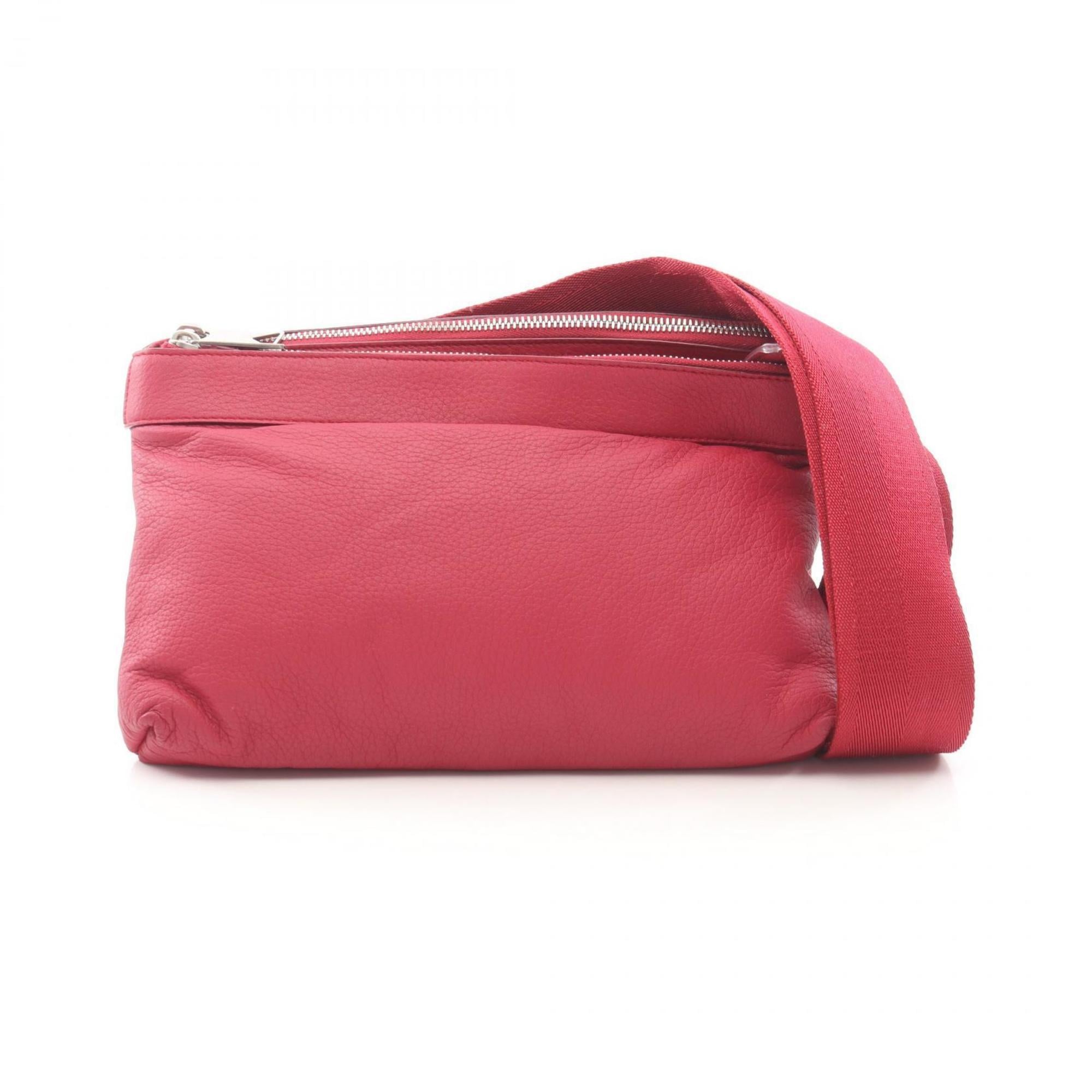 Bottega Veneta Red Color Leather Shoulder Bag (Pre-Owned)