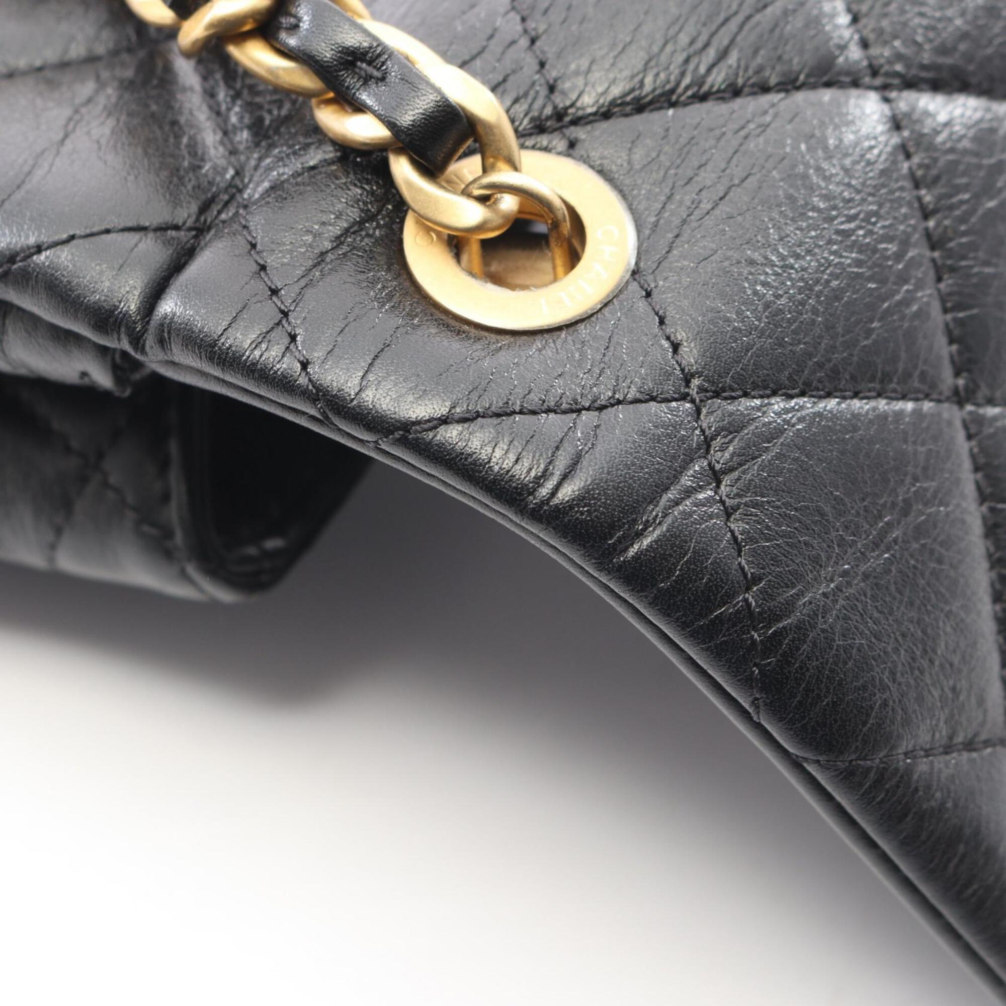 Chanel Black Leather Handbag Shoulder Bag (Pre-Owned)
