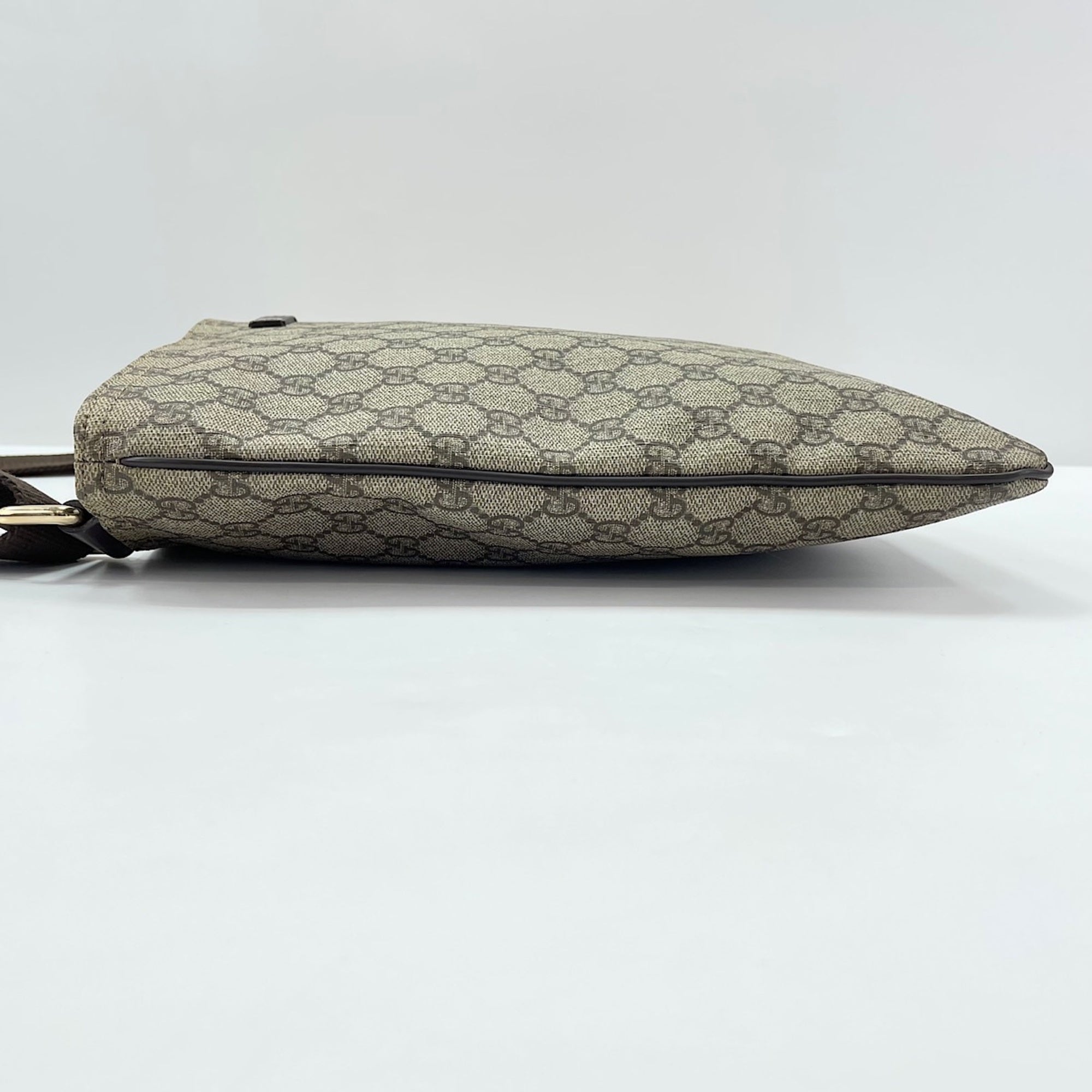 Gucci Beige Shoulder Bag (Pre-Owned)
