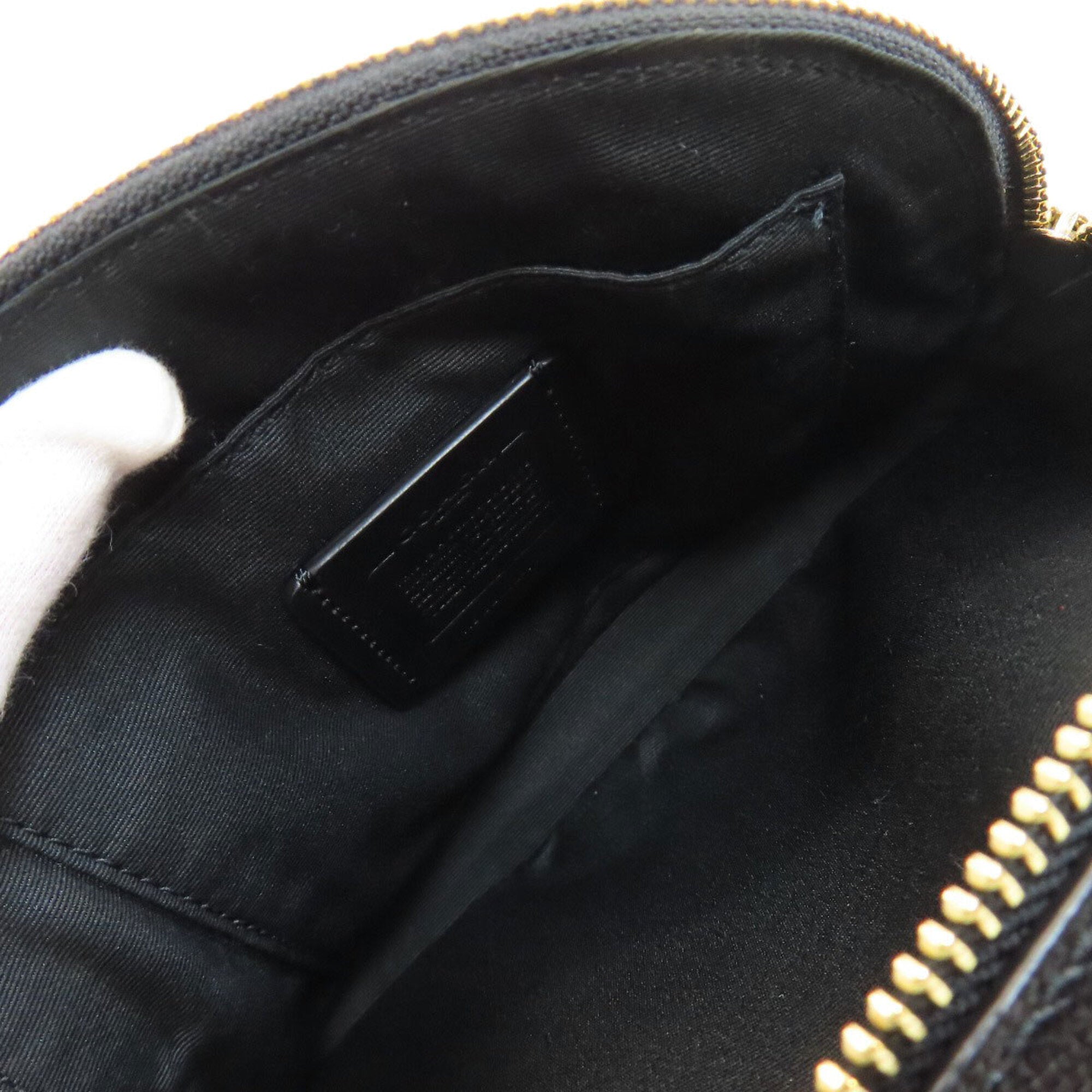Coach Black Leather Handbag (Pre-Owned)