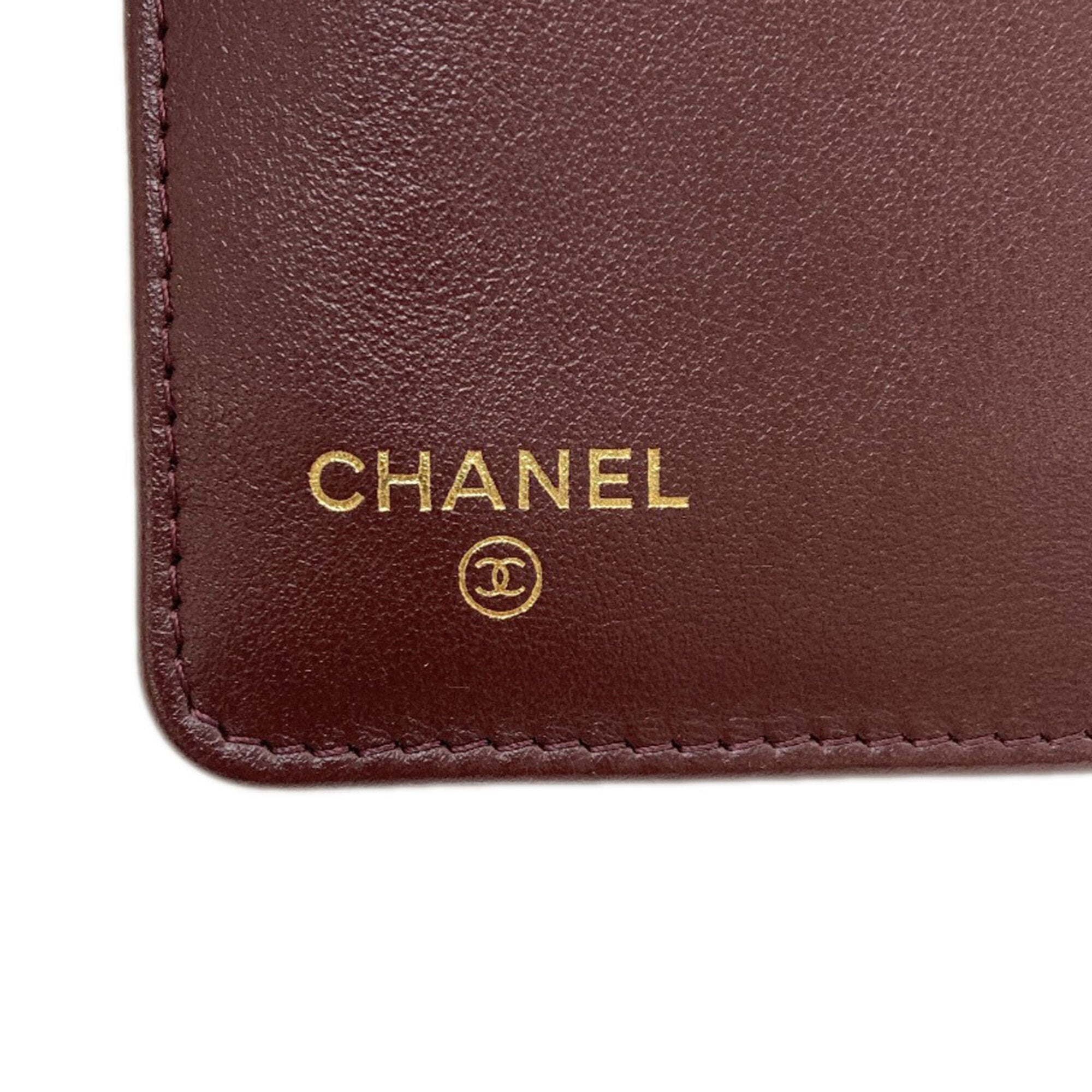 Chanel Matelasse Black Leather Long Wallet (Bi-Fold) (Pre-Owned)