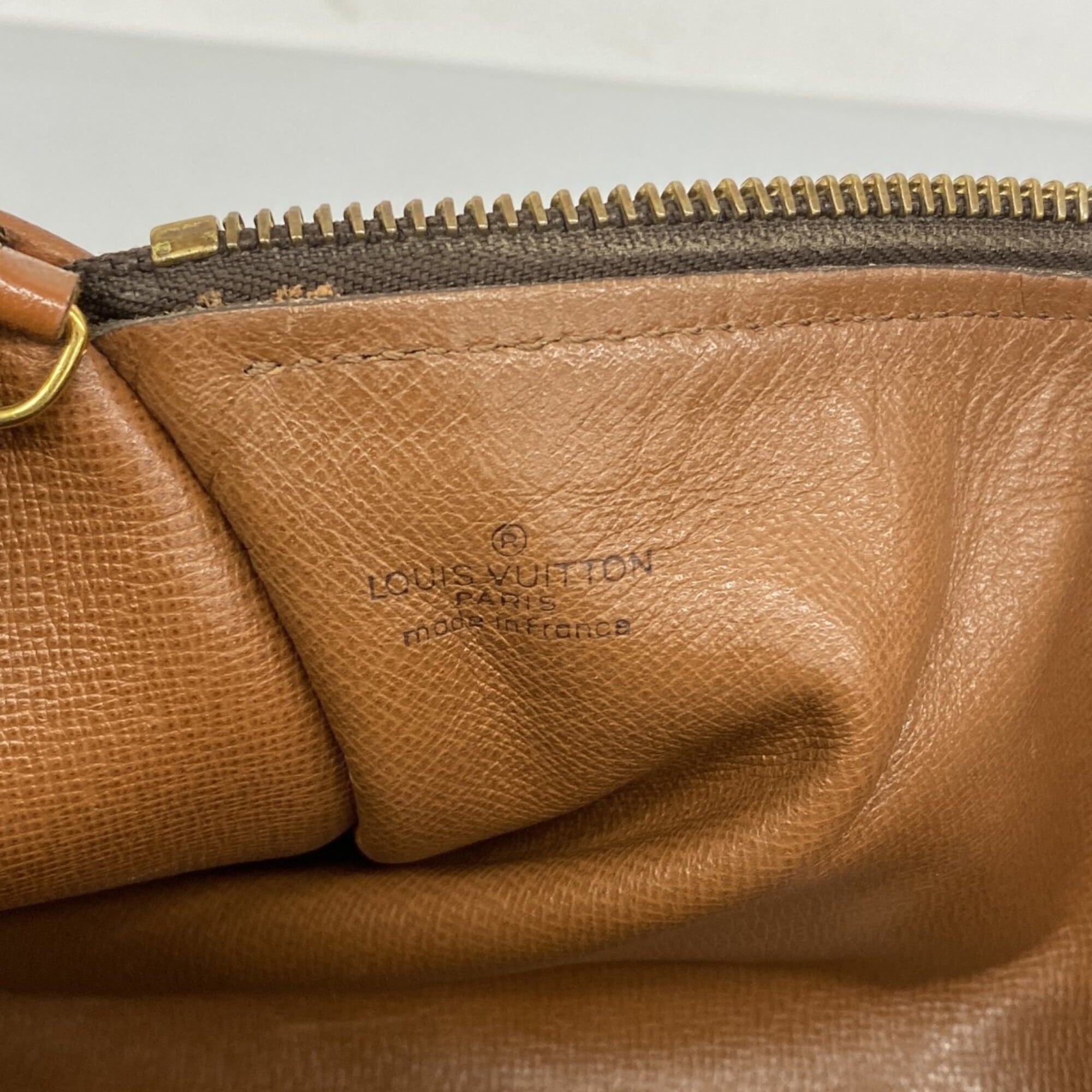 Louis Vuitton Brown Handbag (Pre-Owned)
