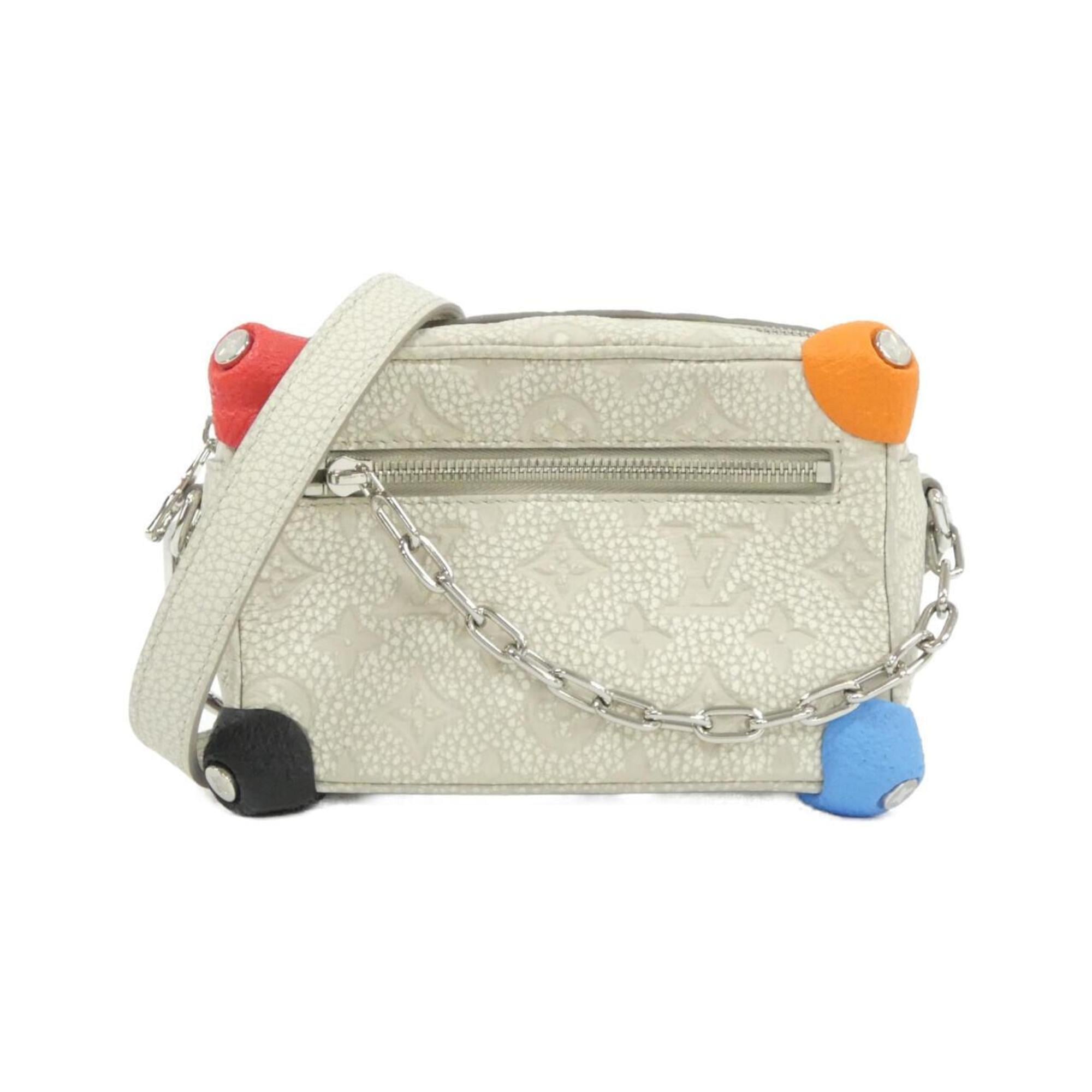 Louis Vuitton Gray Leather Shoulder Bag (Pre-Owned)
