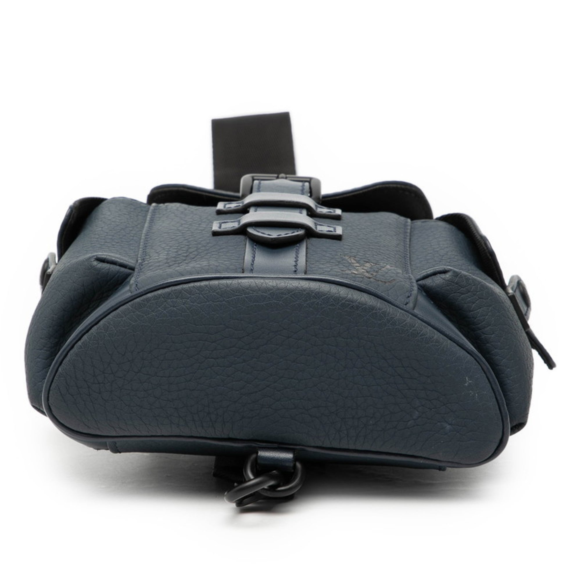Louis Vuitton Navy Leather Shoulder Bag Sling Bag (Pre-Owned)