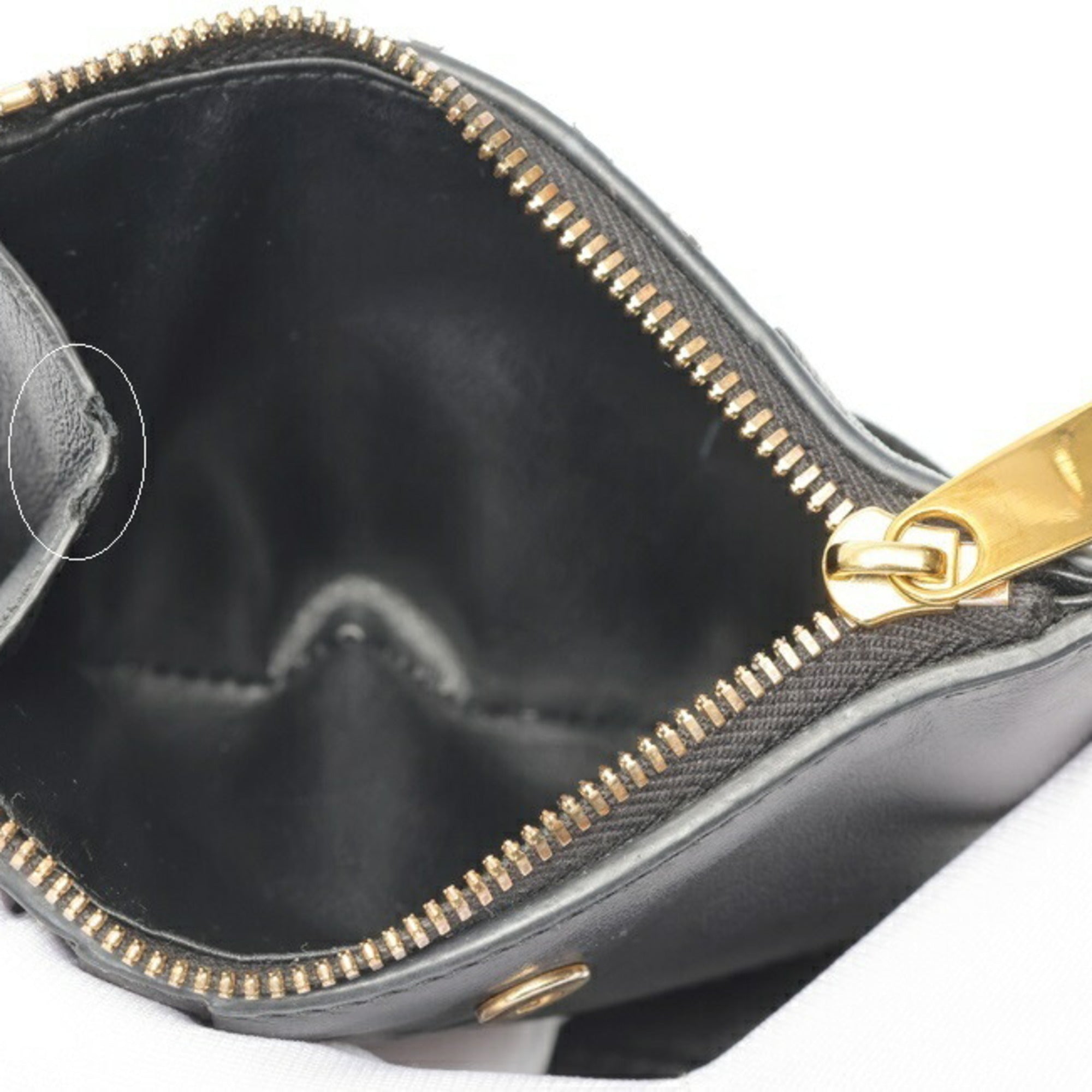 Bottega Veneta Black Leather Wallet (Bi-Fold) (Pre-Owned)
