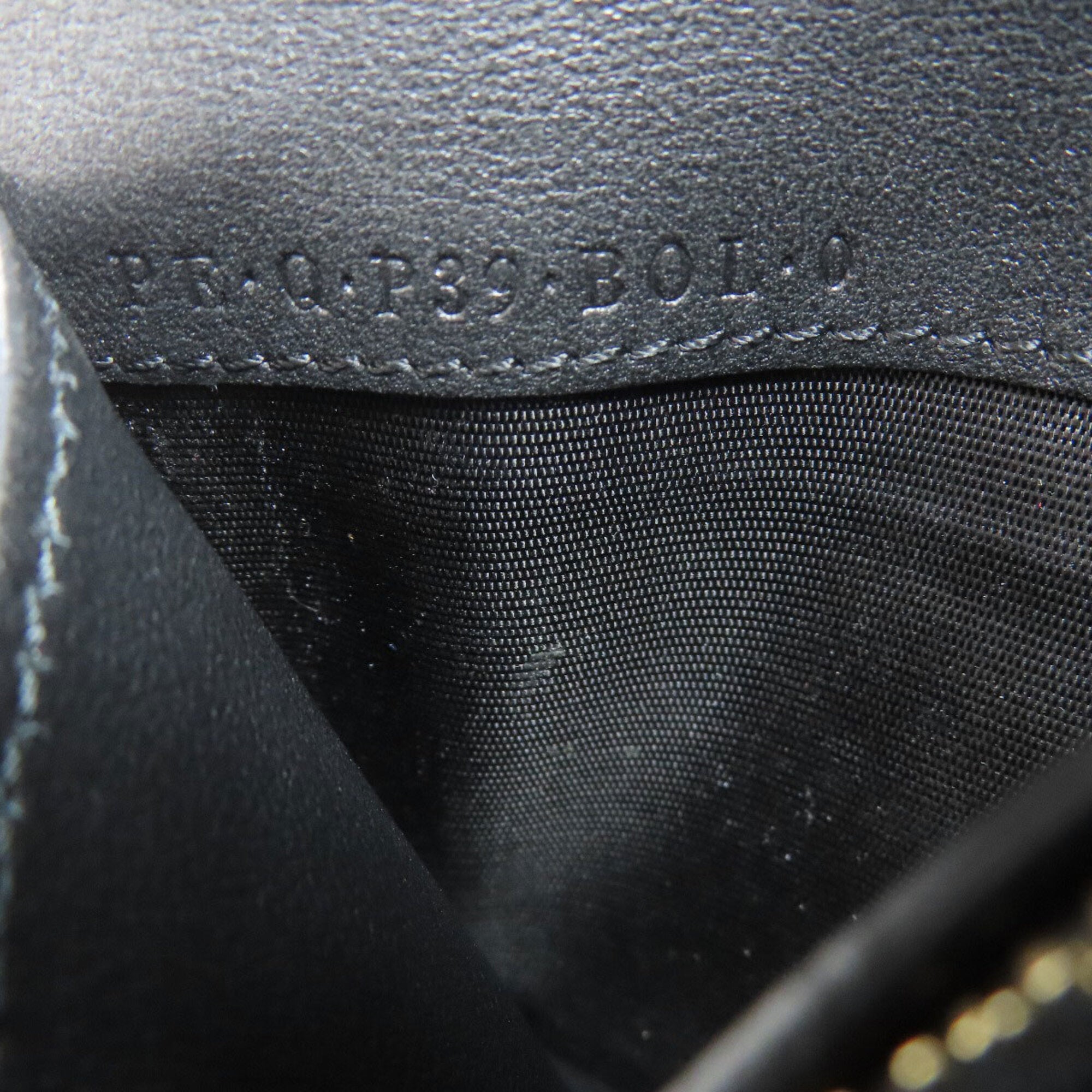 Valentino Garavani Black Leather Wallet (Bi-Fold) (Pre-Owned)
