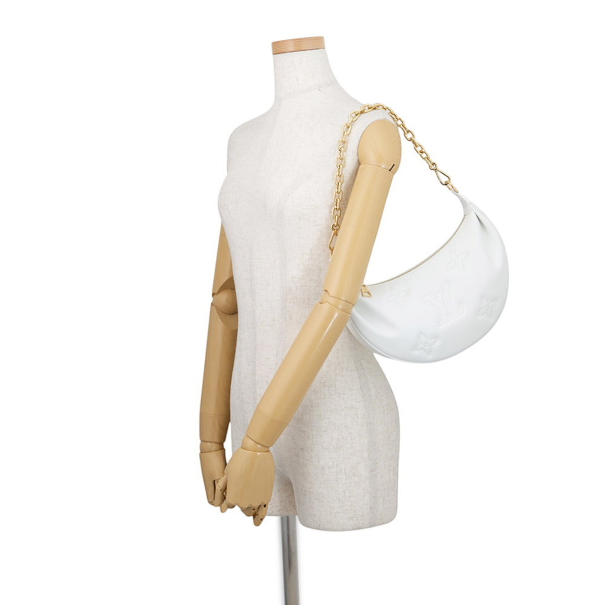 Louis Vuitton White Monogram Shoulder Bag (Pre-Owned)