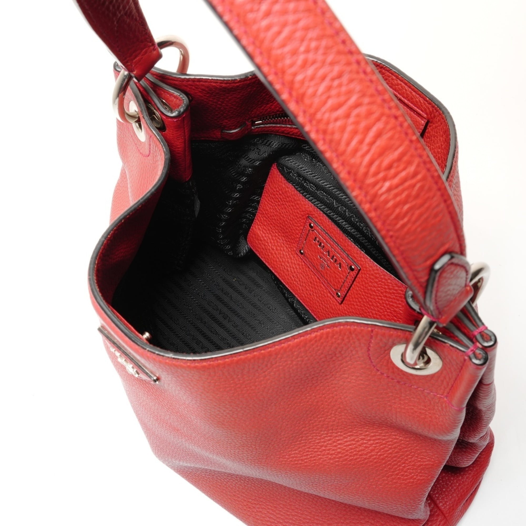 Prada Red Color Leather Shoulder Bag (Pre-Owned)