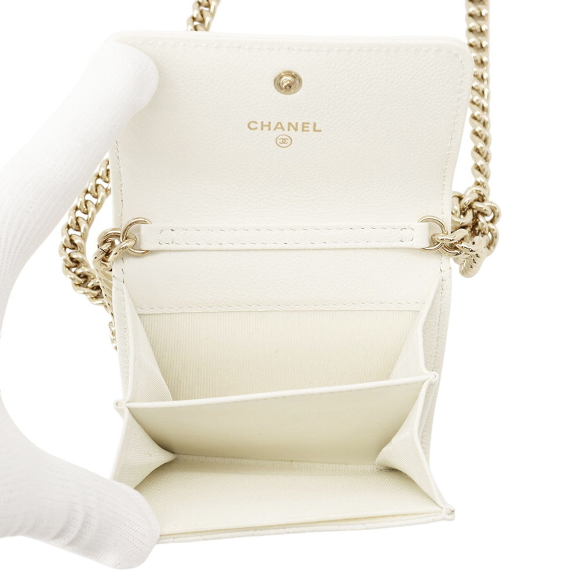 Chanel Matelasse White Grained Calfskin Chain/Shoulder Wallet (Pre-Owned)