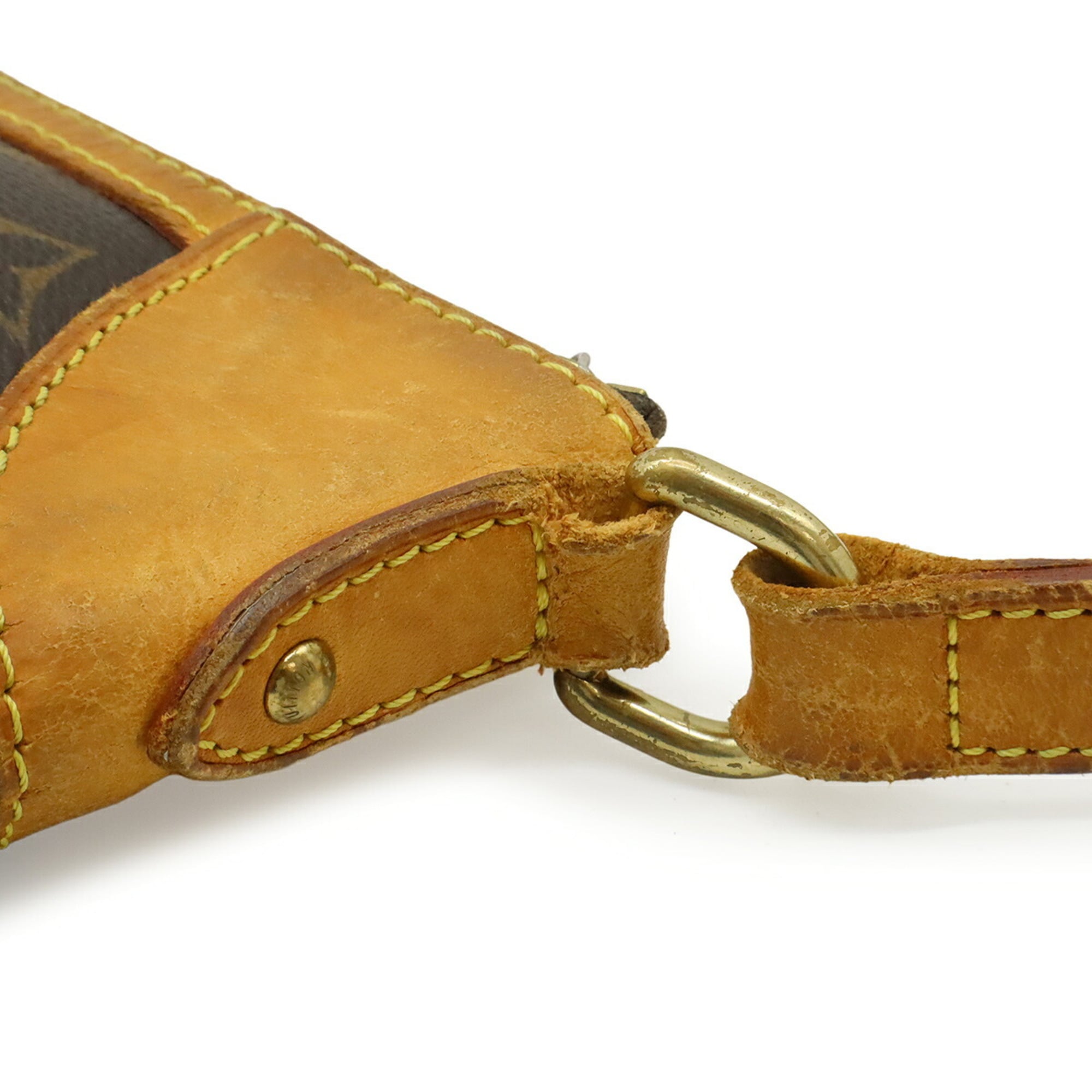 Louis Vuitton Brown Monogram Monogram Shoulder Bag (Pre-Owned)