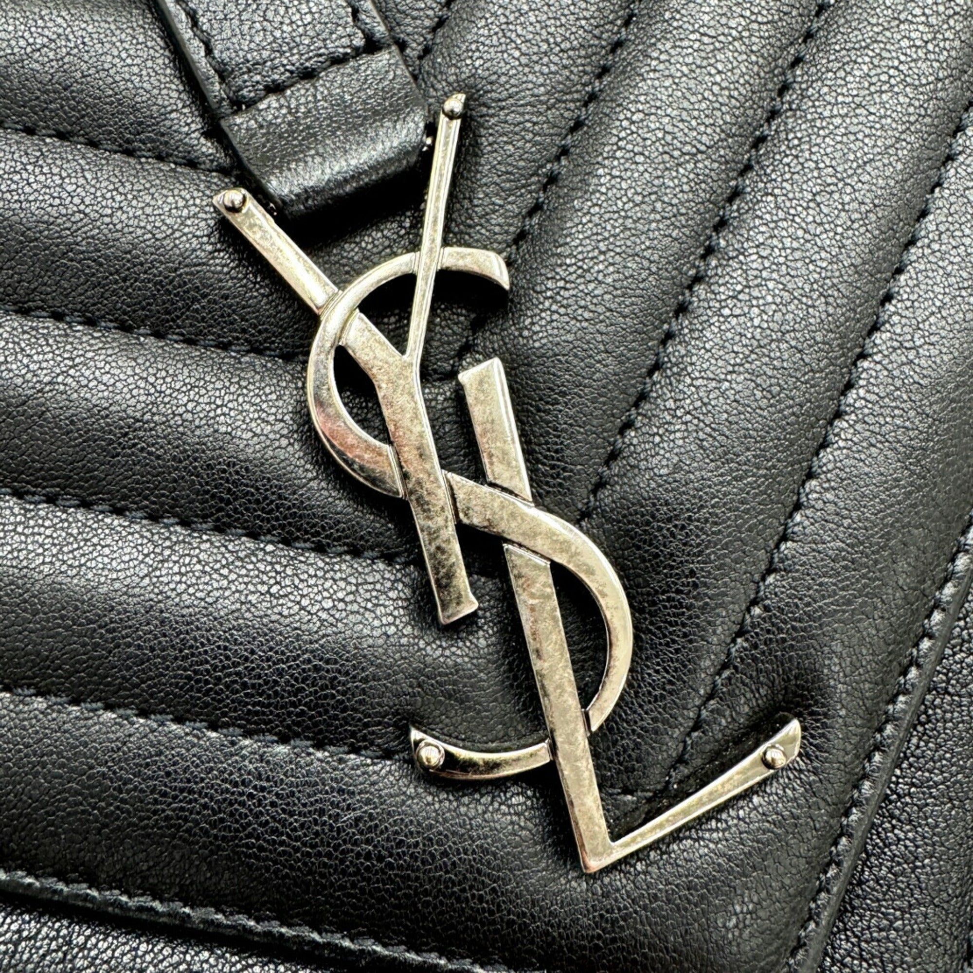 Saint Laurent Black Leather Shoulder Bag (Pre-Owned)