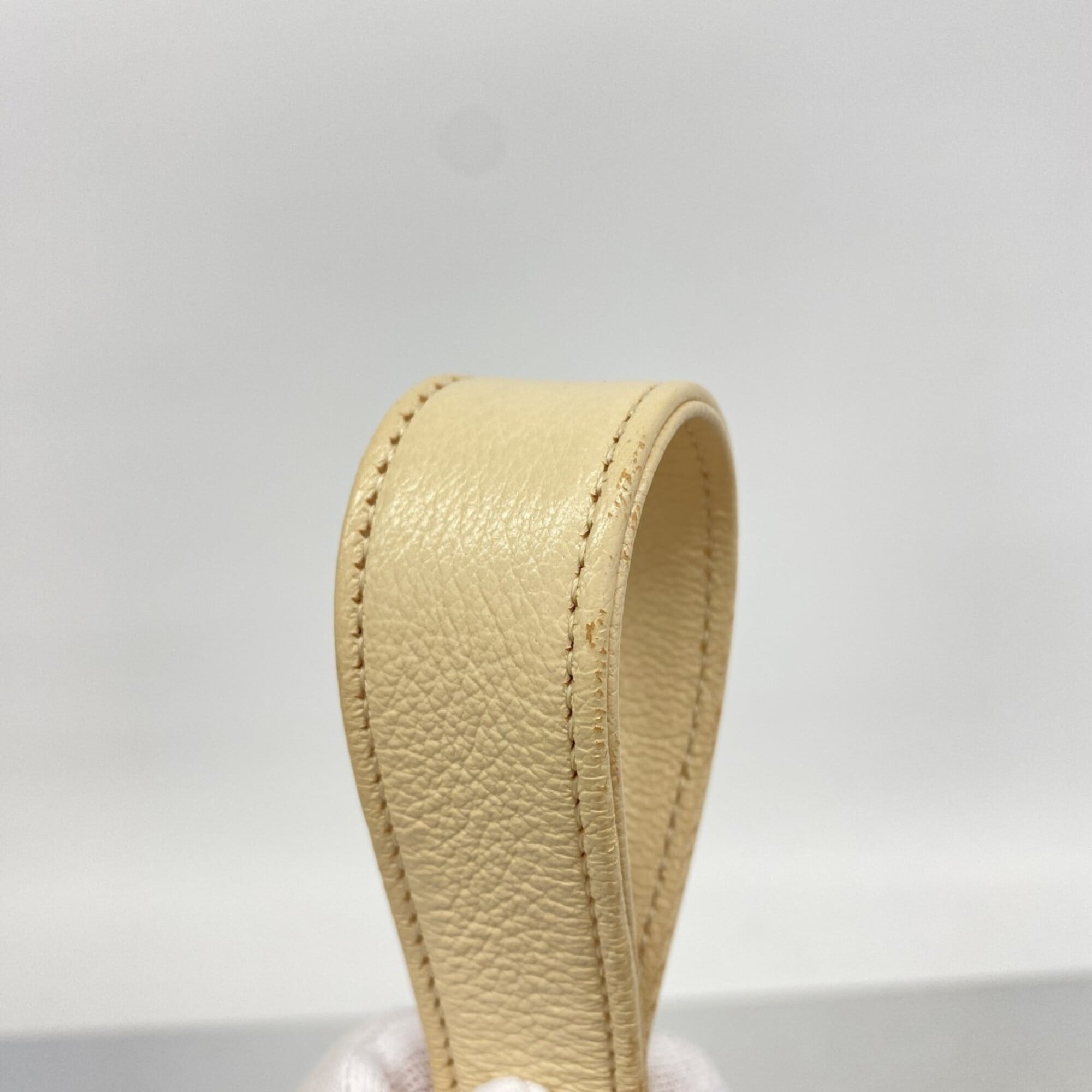 Gucci Beige Leather Shoulder Bag (Pre-Owned)