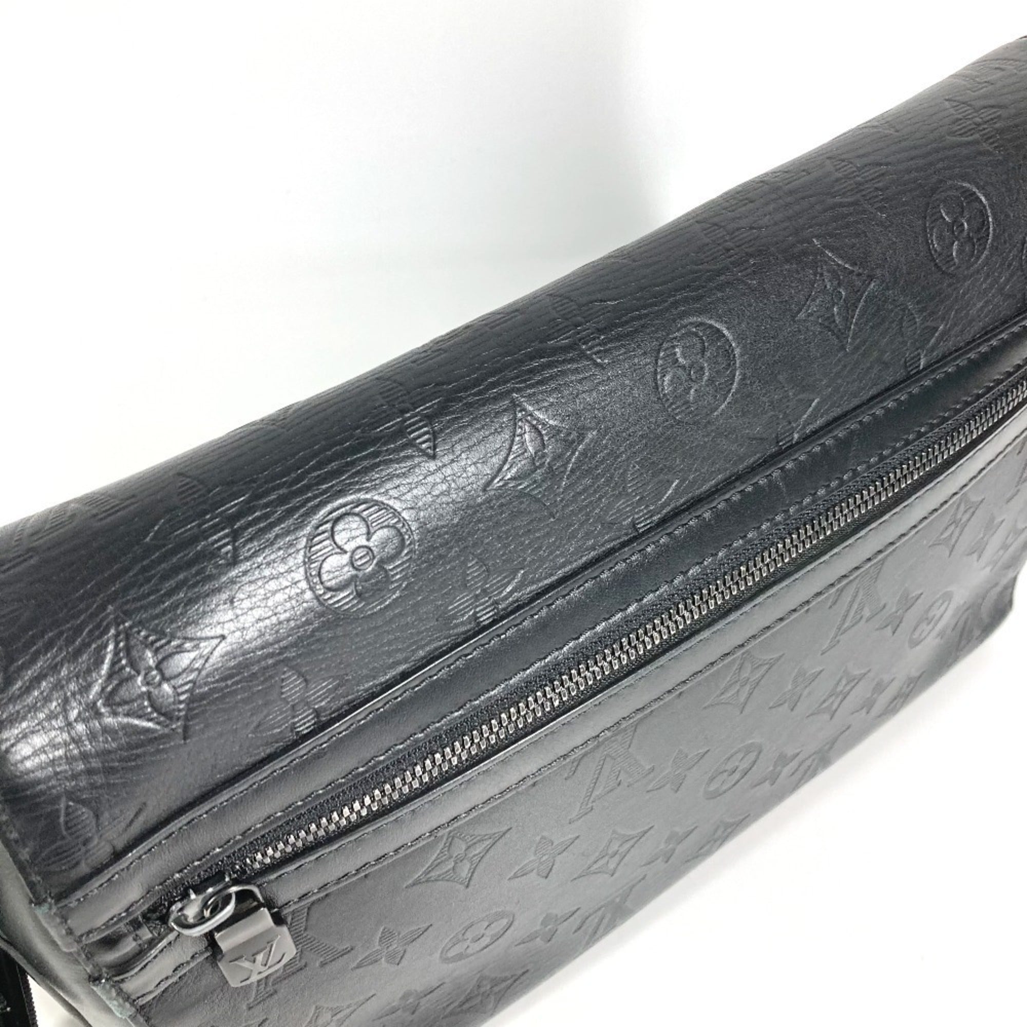 Louis Vuitton Monogram Shadow Black Monogram Shadow Messenger Bag Shoulder Bag (Pre-Owned)