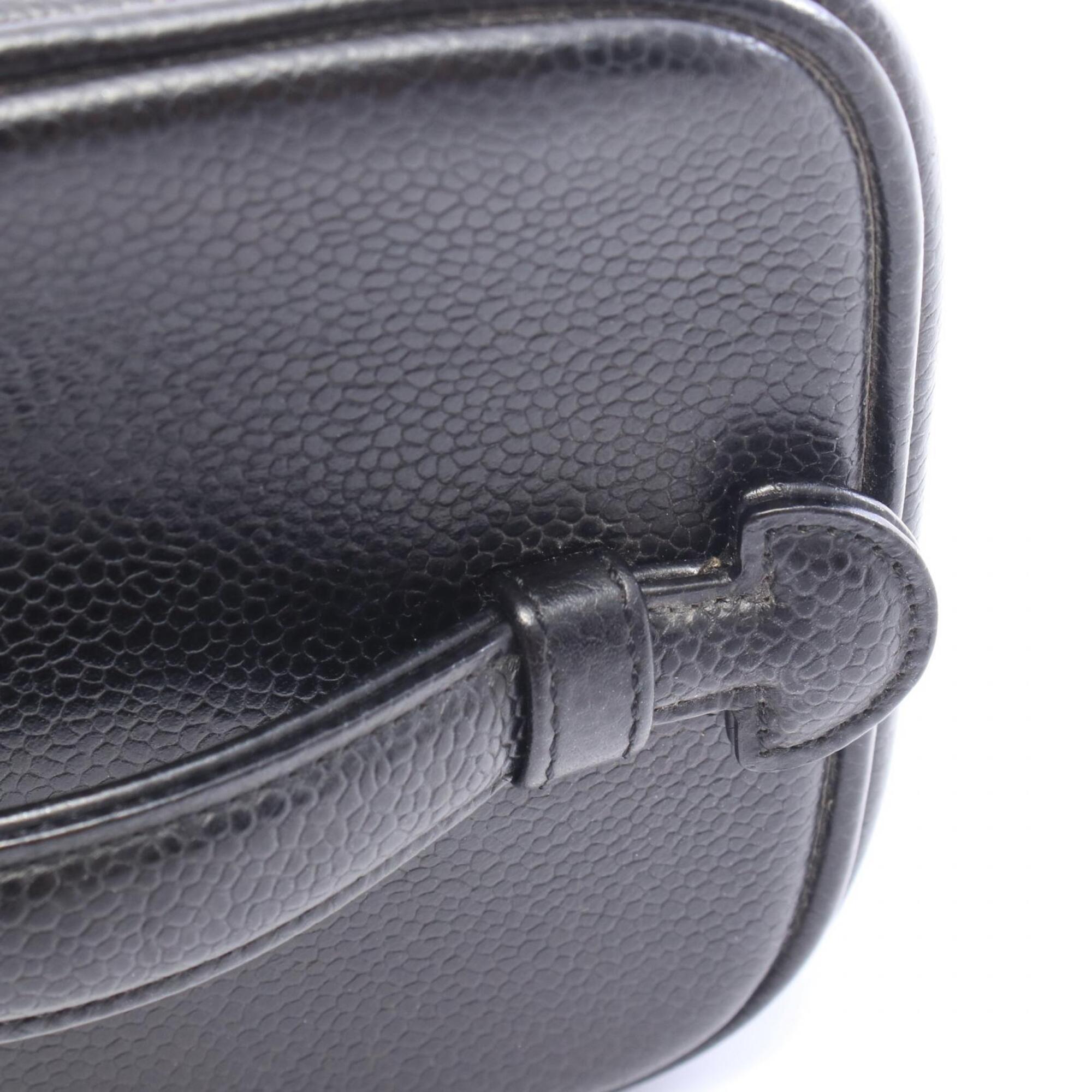 Chanel Black Grained Calfskin Handbag (Pre-Owned)
